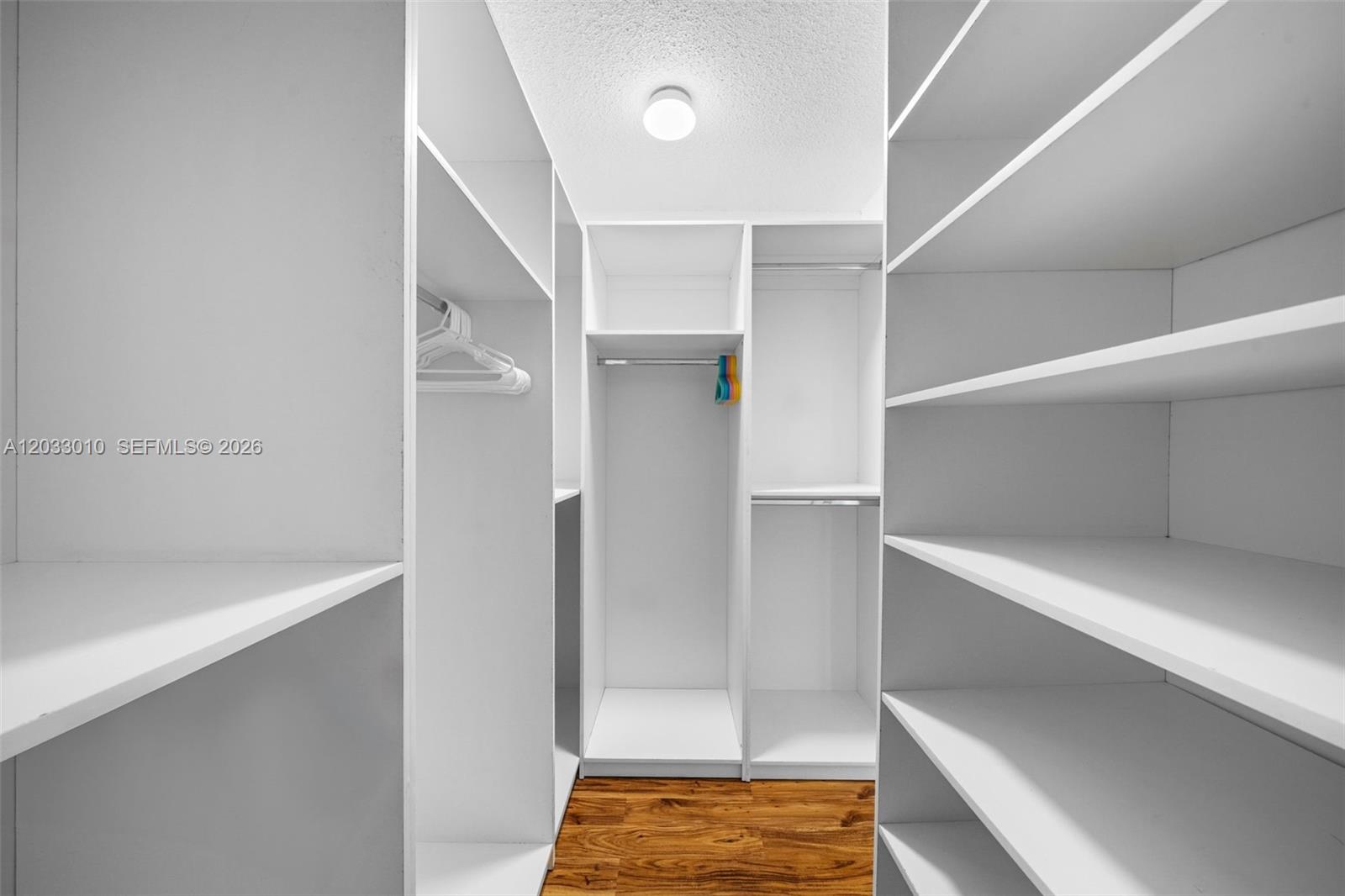 See details 302-1 2 / 2 1674 sq. ft. $ 2026-06-08 0 Photo