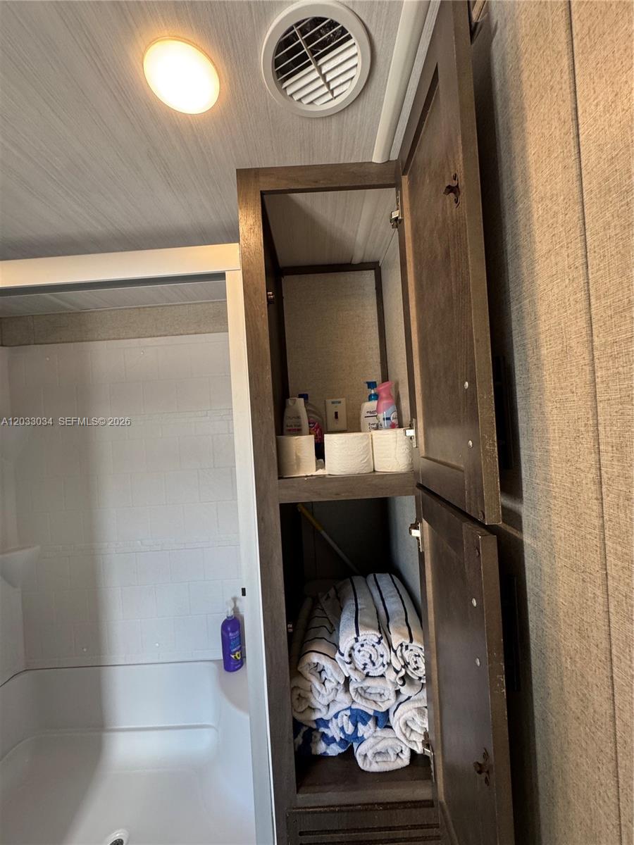 Ver detalles / sq. ft. $ 2026-06-08 0 foto