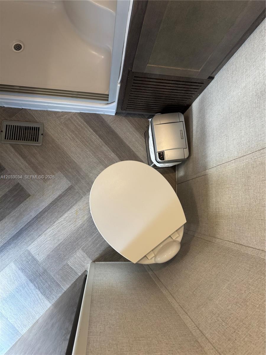 Ver detalles / sq. ft. $ 2026-06-08 0 foto