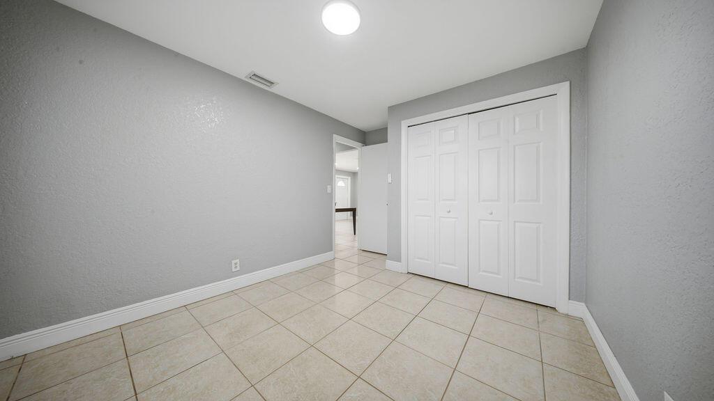   / 0 2218 sq. ft. $ 2026-06-08 0 foto