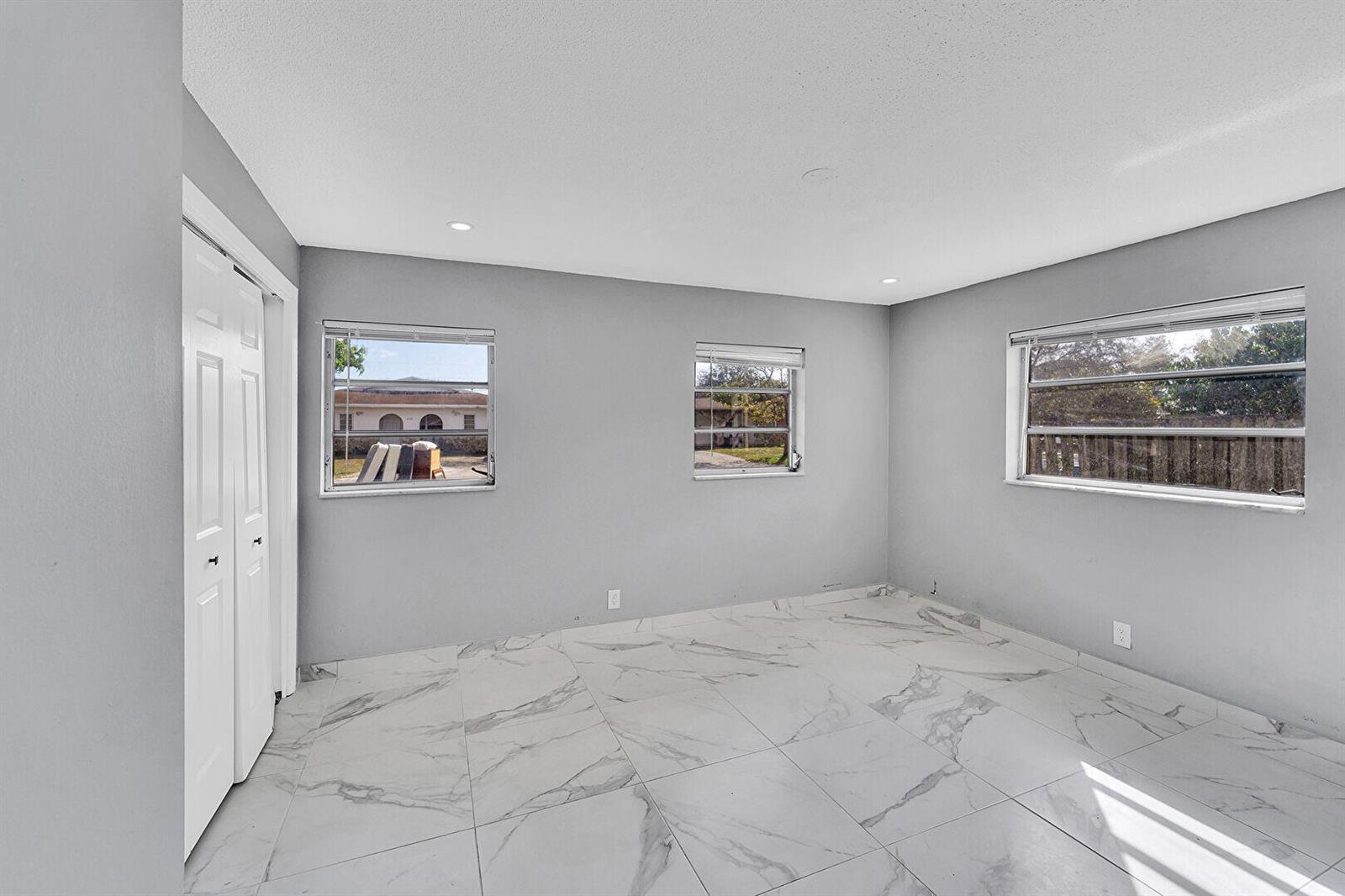   / 0 2218 sq. ft. $ 2026-06-08 0 foto