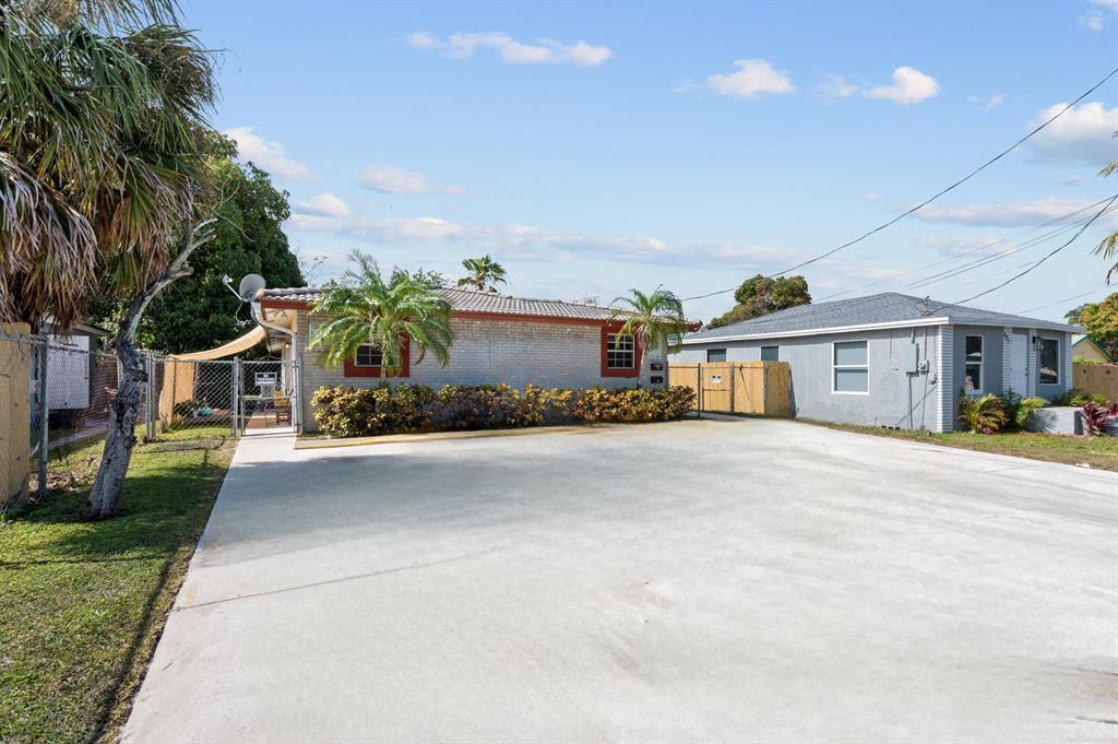   / 0 2412 sq. ft. $ 2026-06-21 0 foto