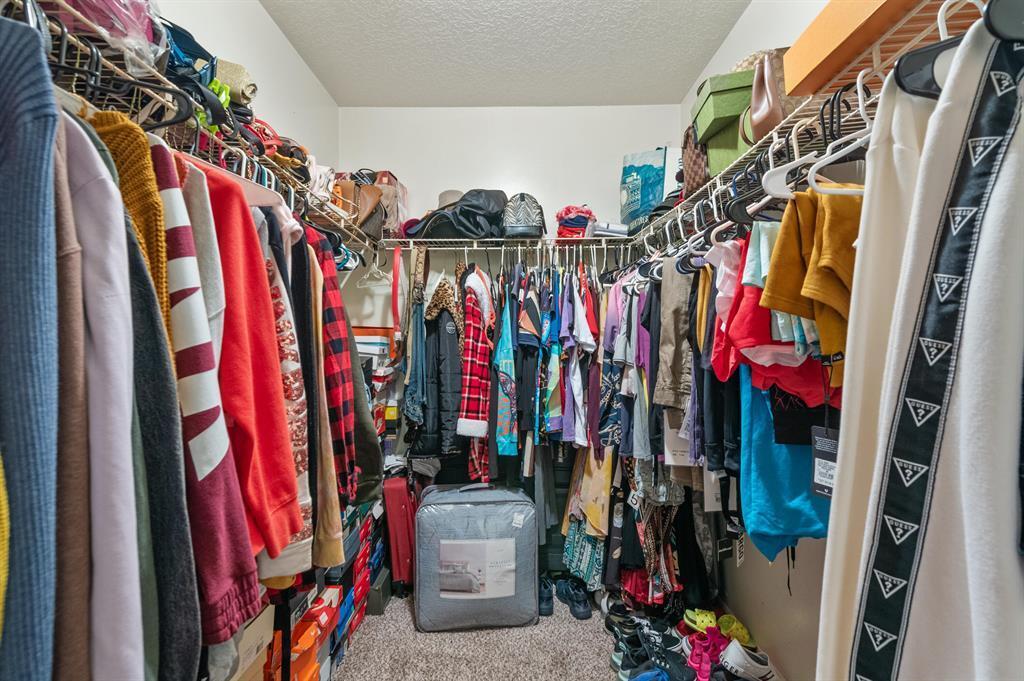   / 0 2412 sq. ft. $ 2026-06-21 0 foto