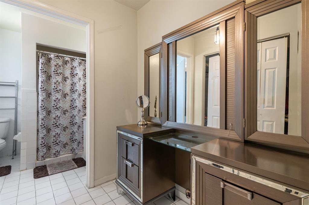   / 0 2412 sq. ft. $ 2026-06-21 0 foto