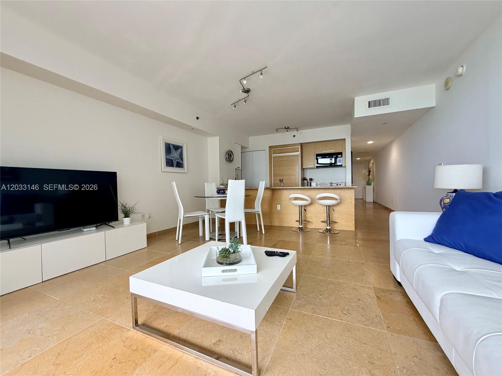 2412 1 / 1 844 sq. ft. $ 2026-06-08 0 Photo