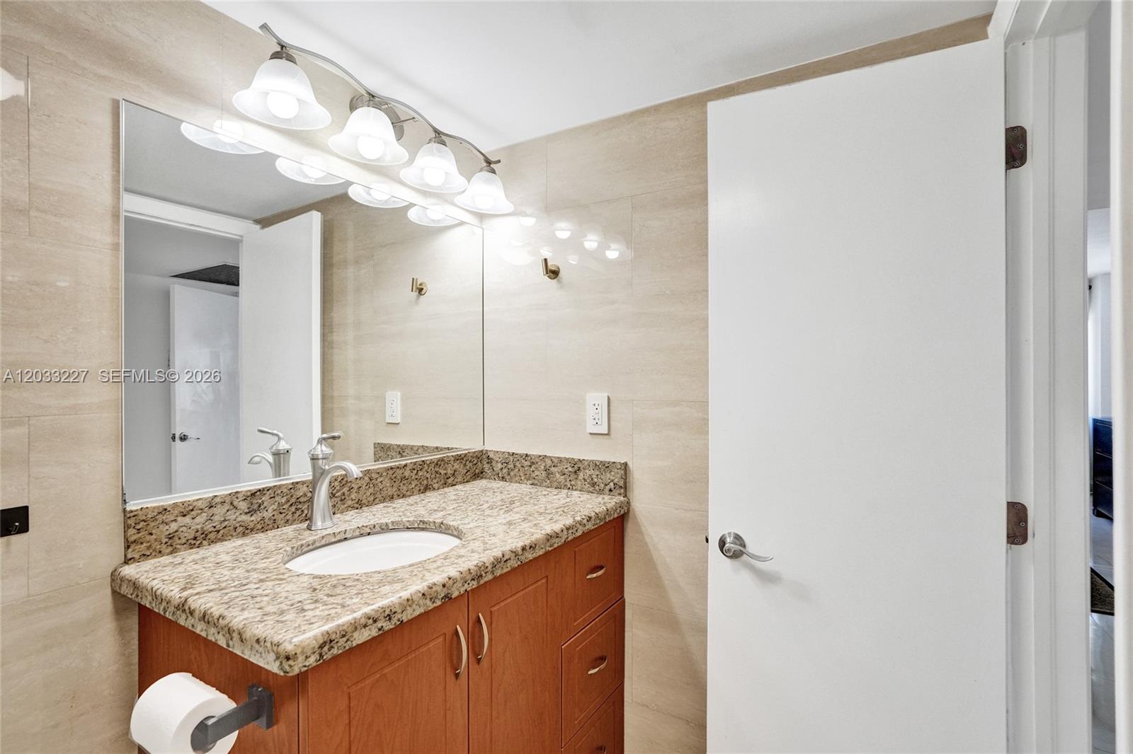Photo of 2030 Ocean Dr #821, Hallandale Beach, Florida, 33009 -