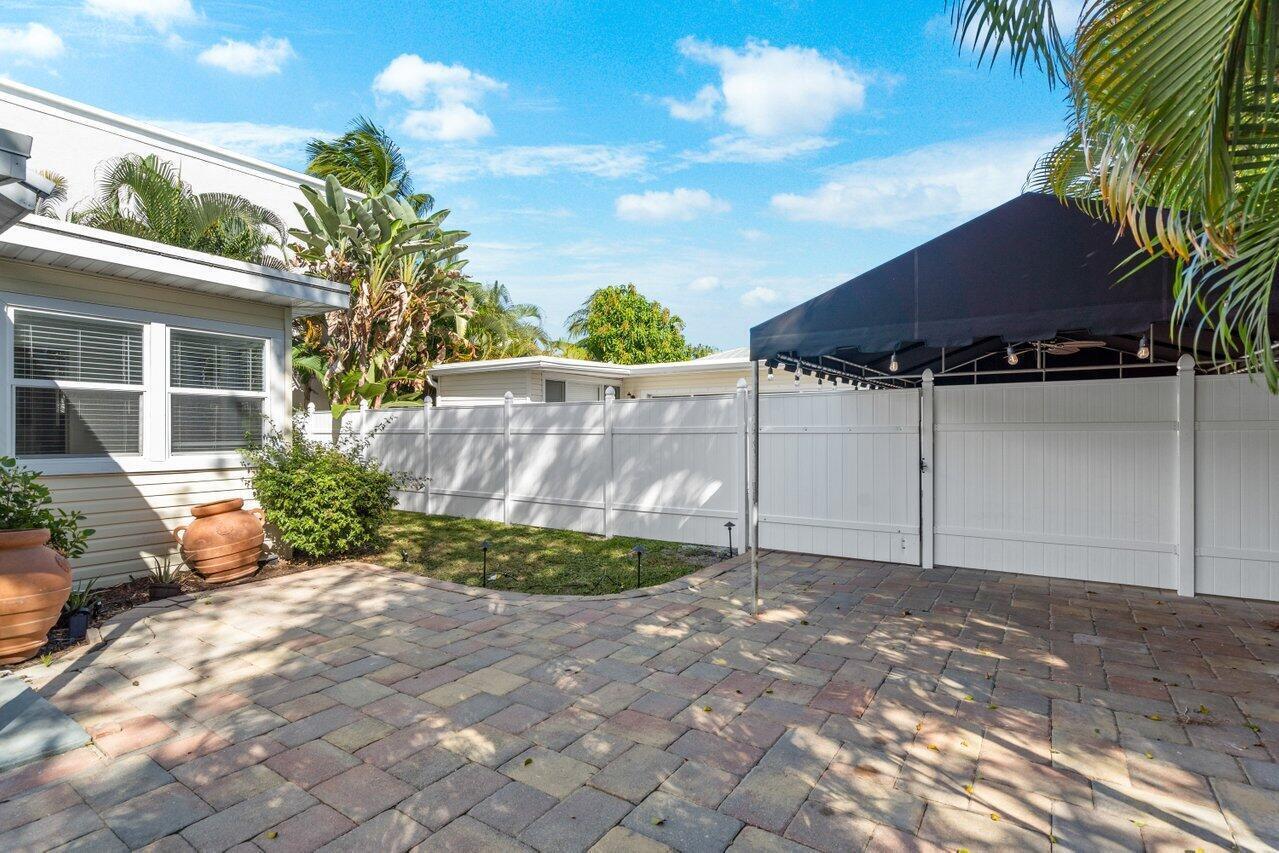   / 0 1233 sq. ft. $ 2026-06-18 0 foto