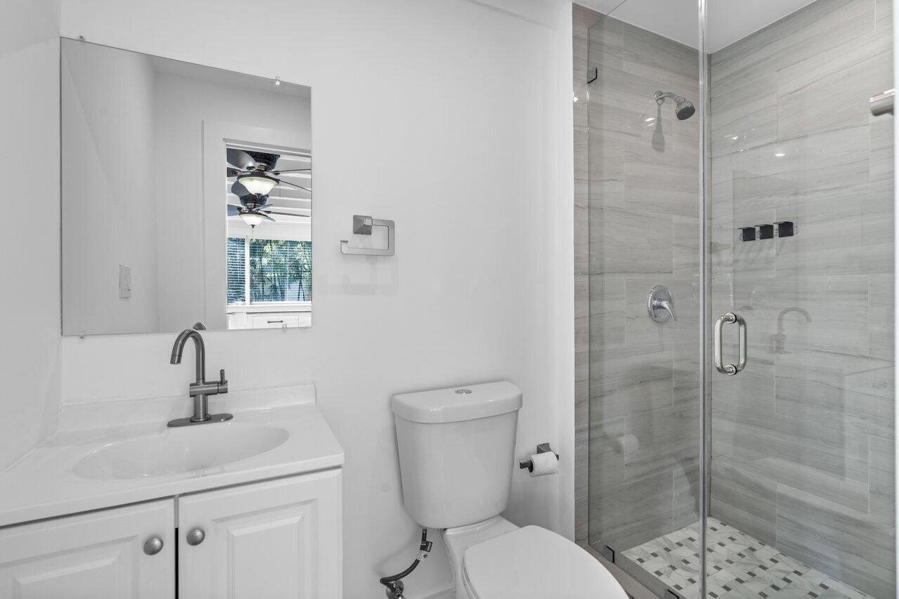   / 0 1233 sq. ft. $ 2026-06-18 0 foto