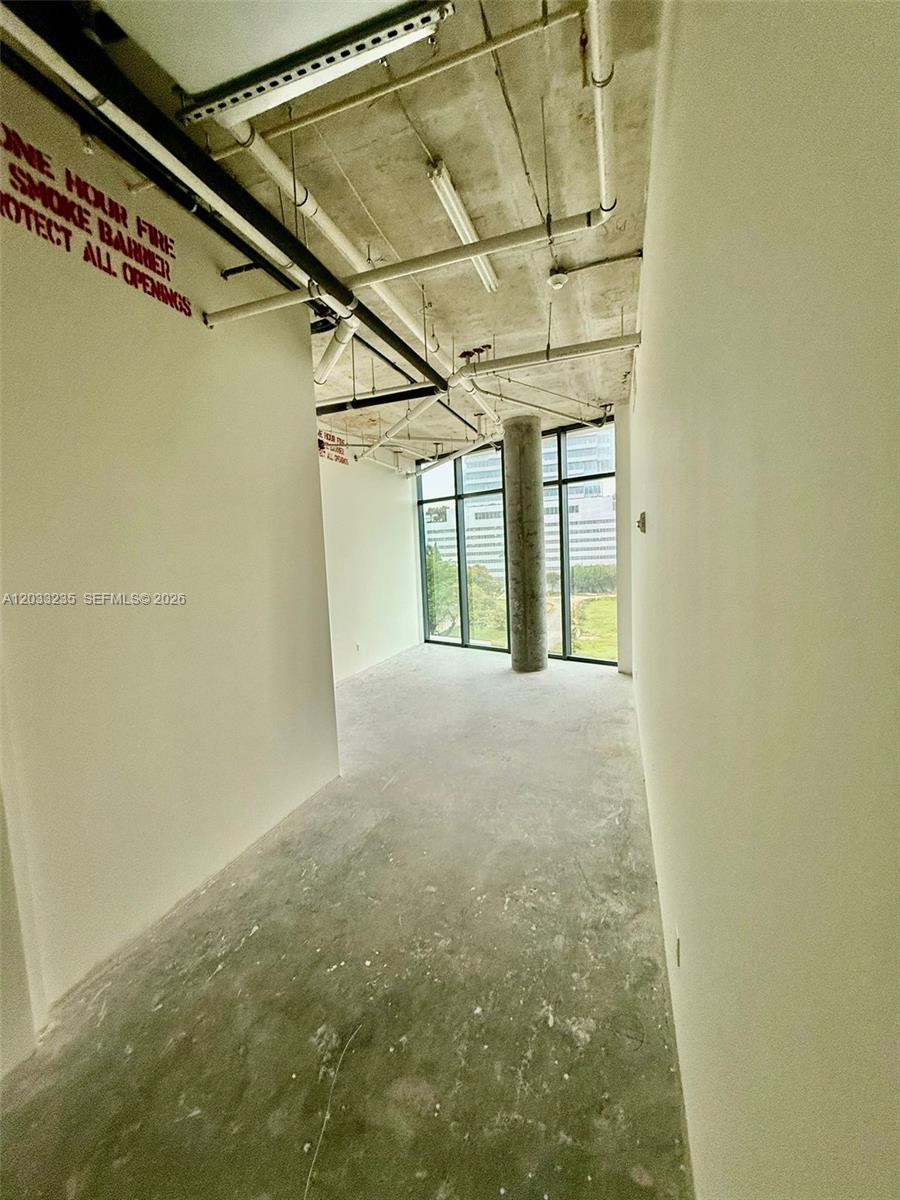 301  /   sq. ft. $ 2026-06-08 0 Photo