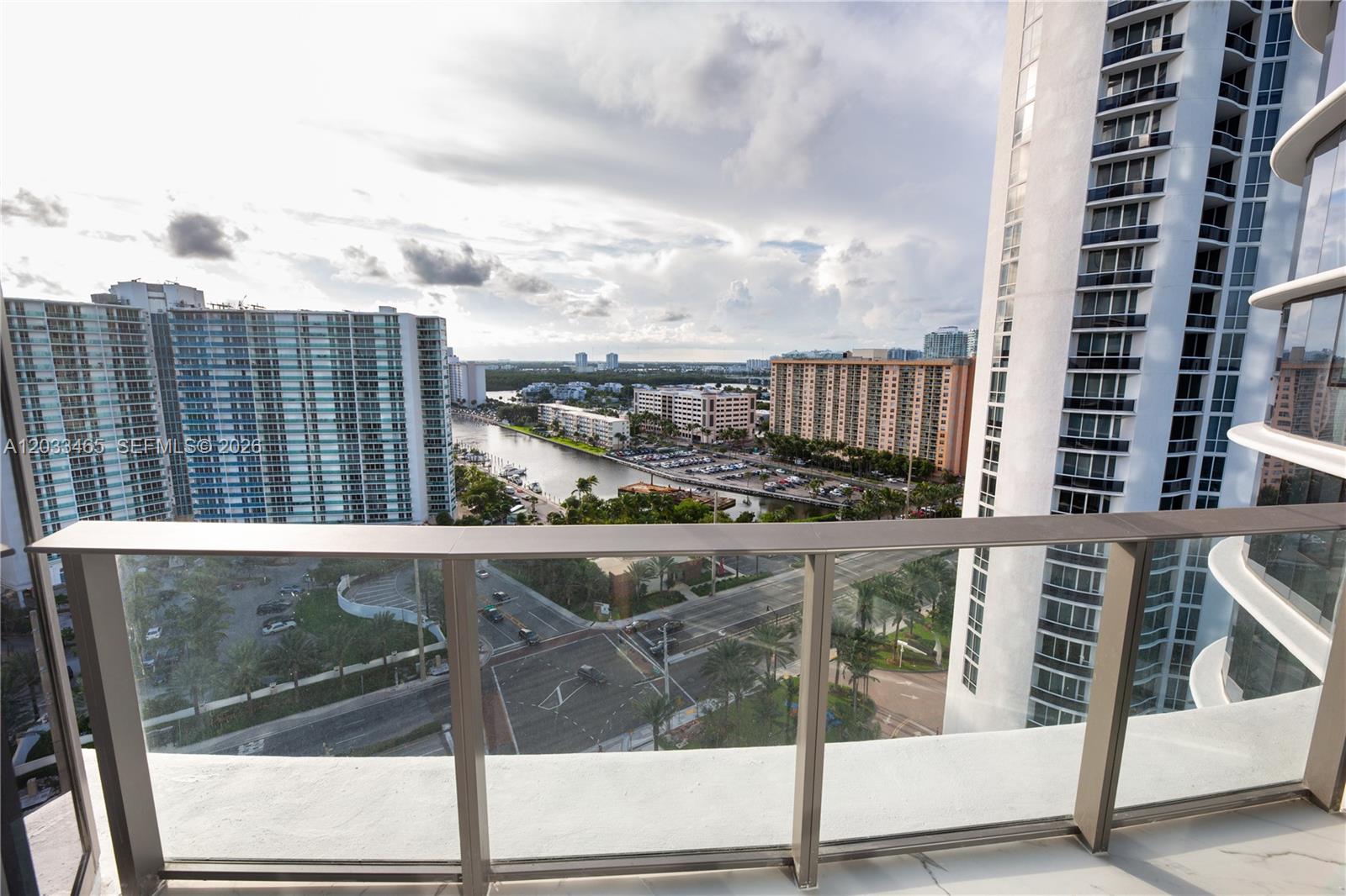1403 2 / 3 1447 sq. ft. $ 2026-06-08 0 Photo