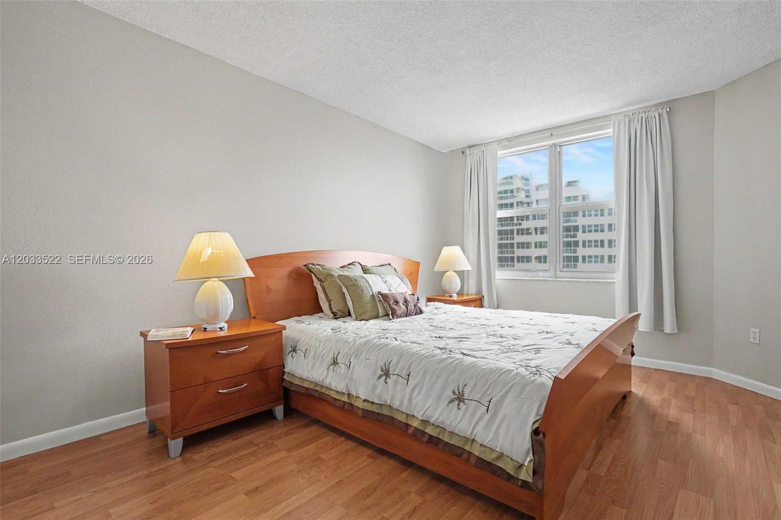 See details 15A 1 / 2 870 sq. ft. $ 2026-06-08 0 Photo