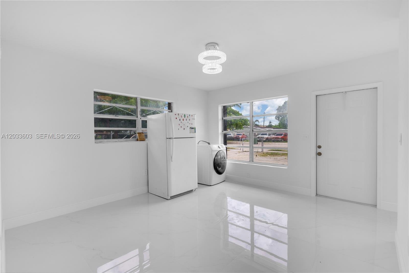 See details / 1500 sq. ft. $ 2026-06-09 0 Photo