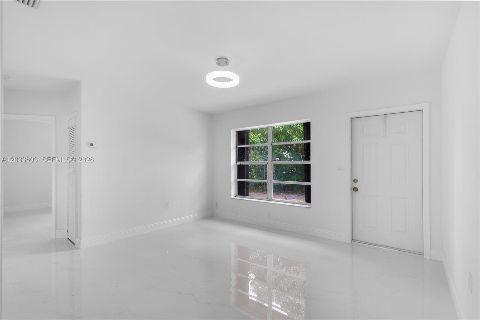 See details / 1500 sq. ft. $ 2026-06-09 0 Photo