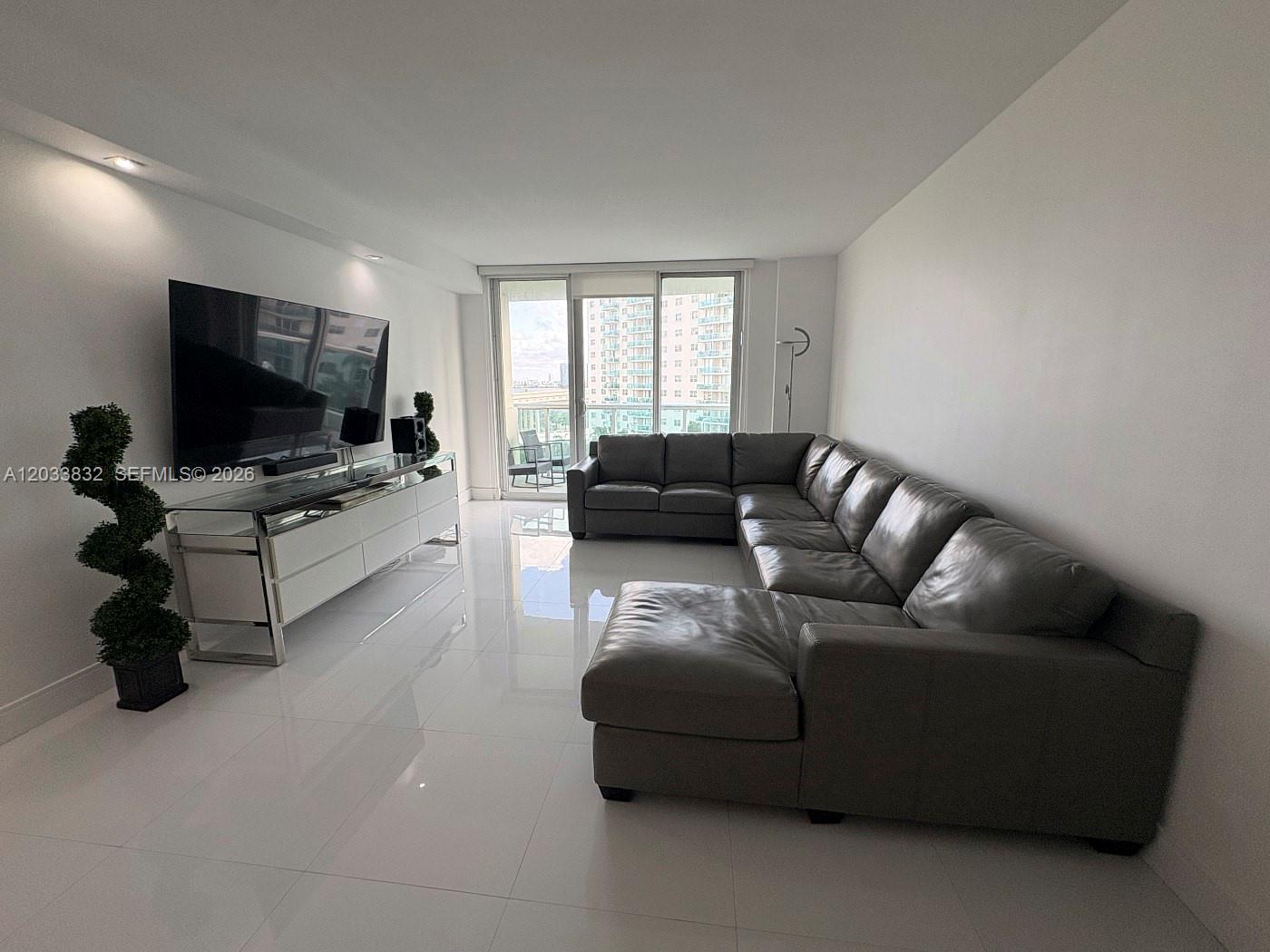 Photo of 19380 Collins Ave #827, Sunny Isles Beach, Florida, 33160 -
