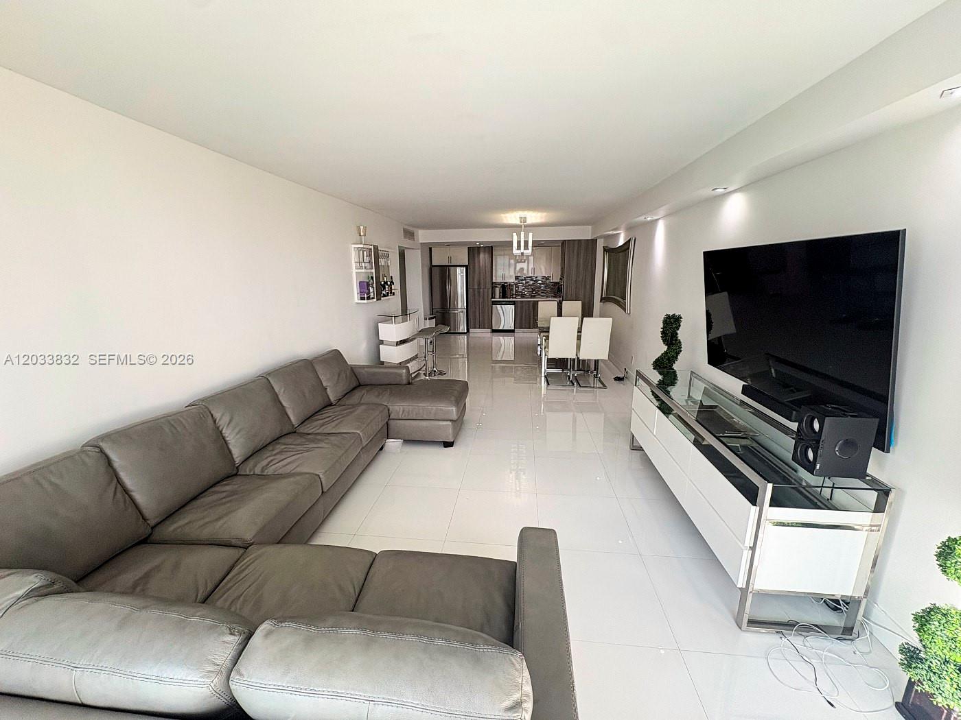 Photo of 19380 Collins Ave #827, Sunny Isles Beach, Florida, 33160 -