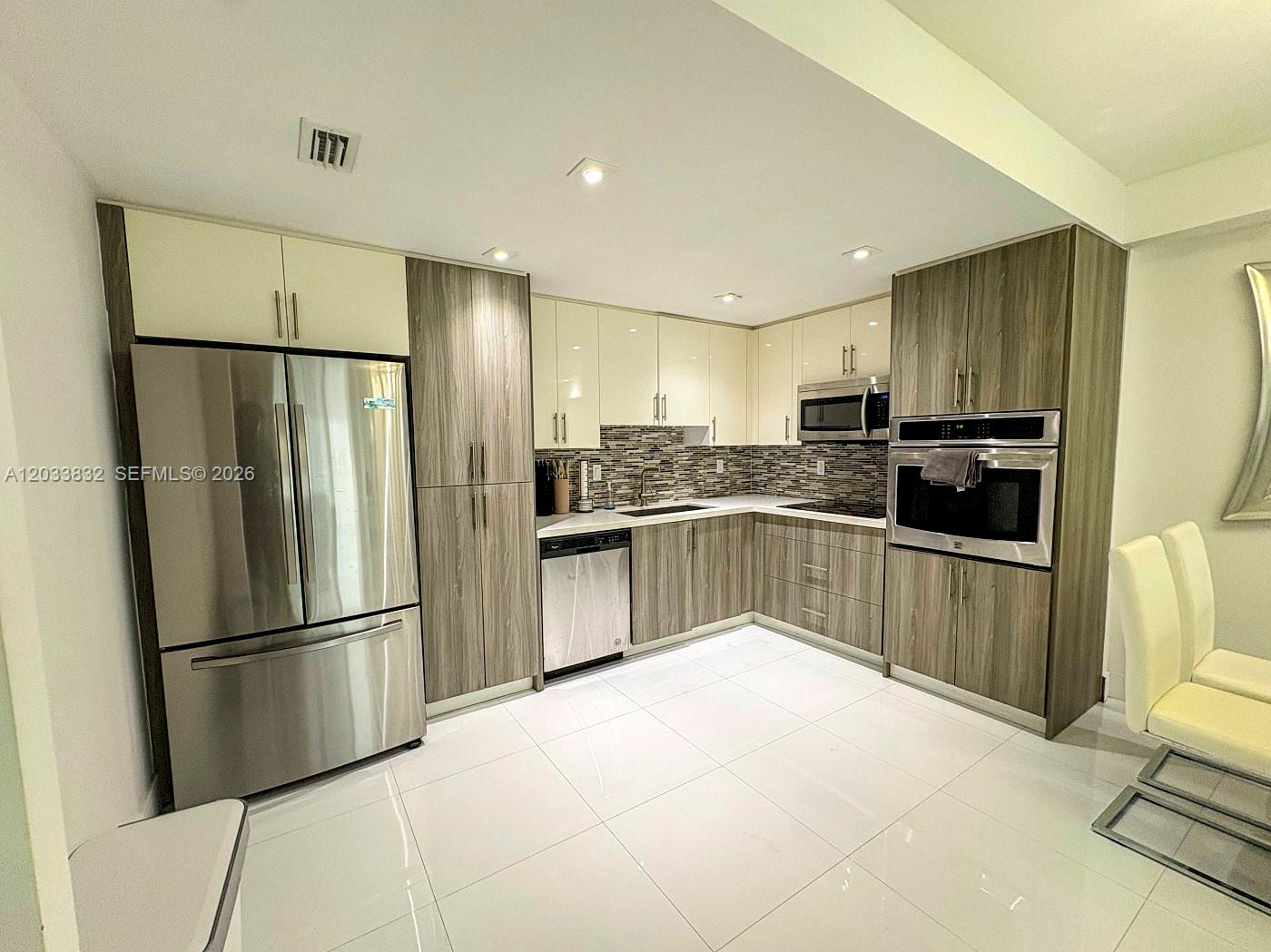 Photo of 19380 Collins Ave #827, Sunny Isles Beach, Florida, 33160 -
