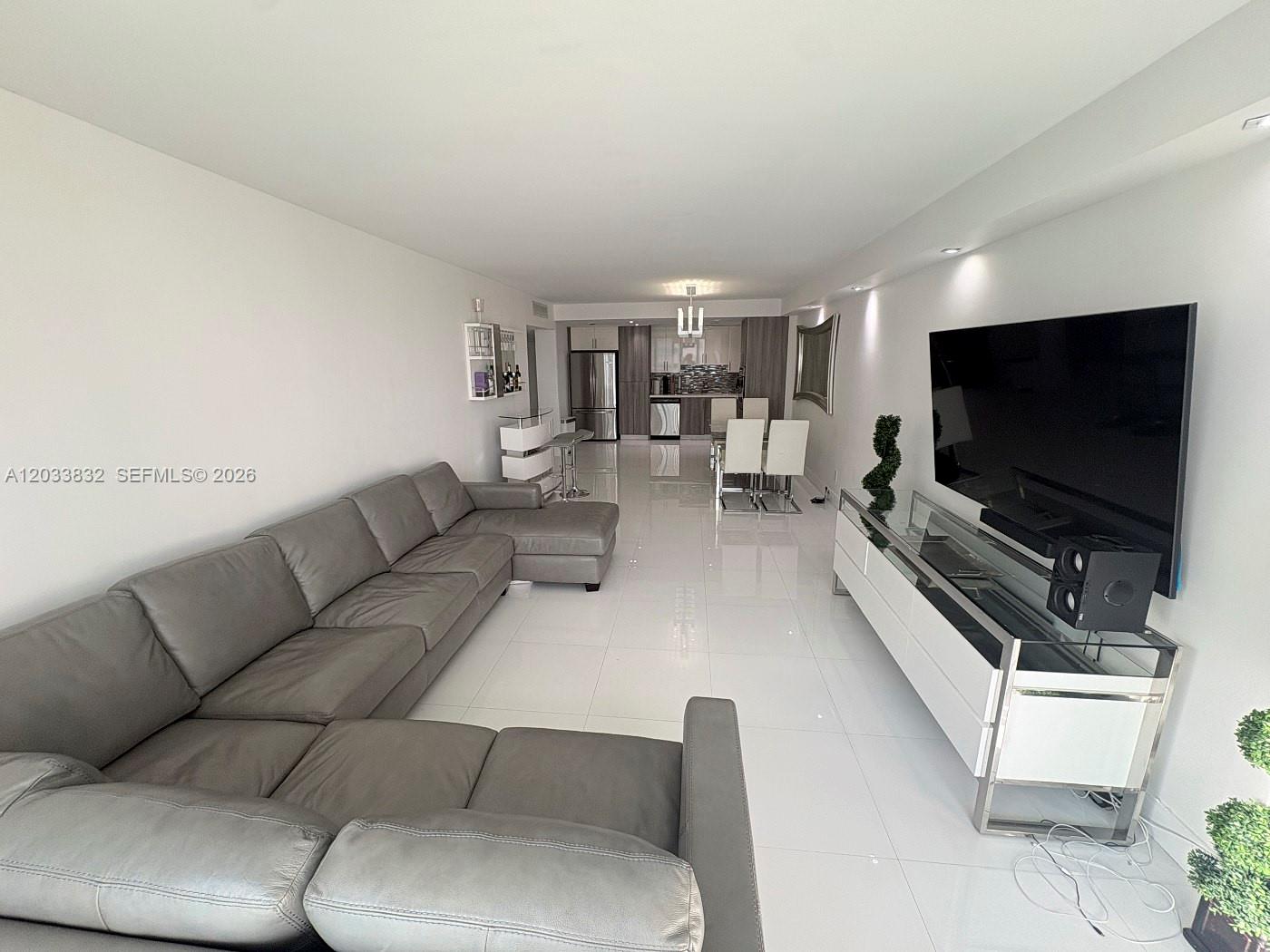 Photo of 19380 Collins Ave #827, Sunny Isles Beach, Florida, 33160 -