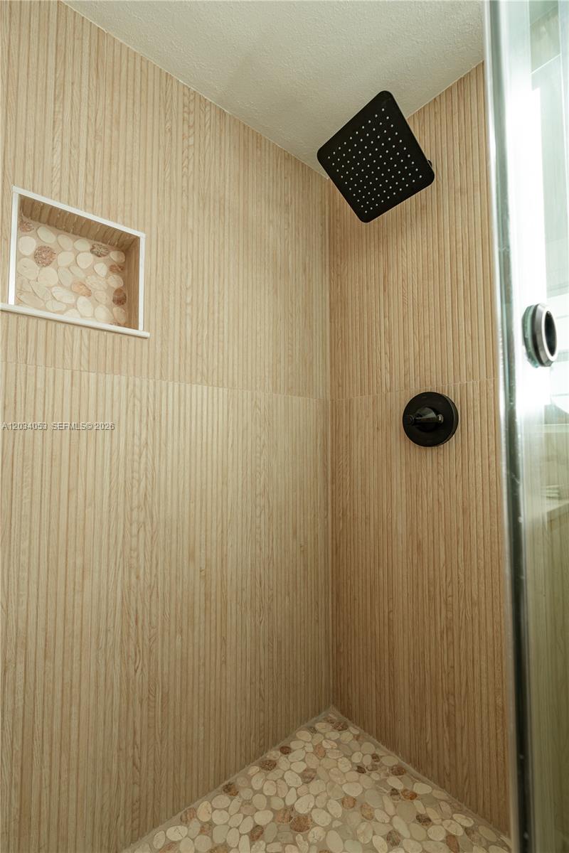 Ver detalles / sq. ft. $ 2026-06-09 0 foto