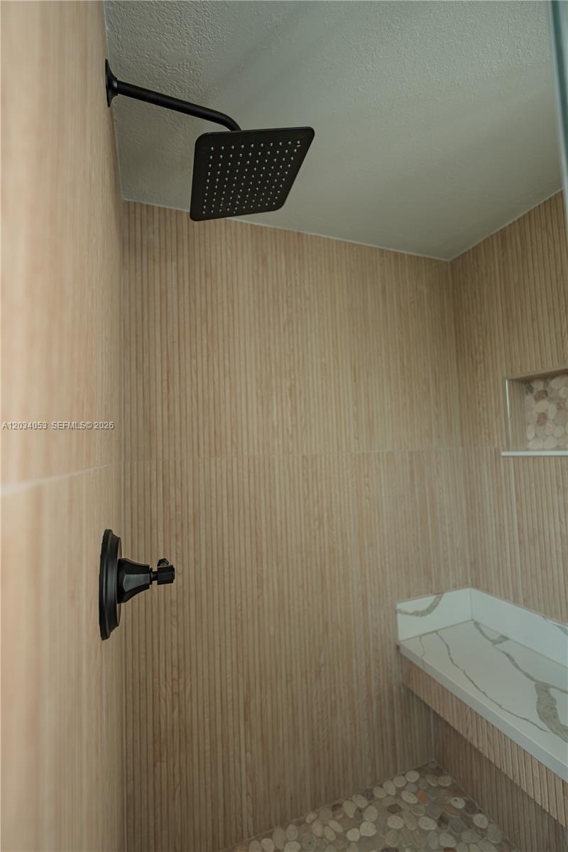 Ver detalles / sq. ft. $ 2026-06-09 0 foto