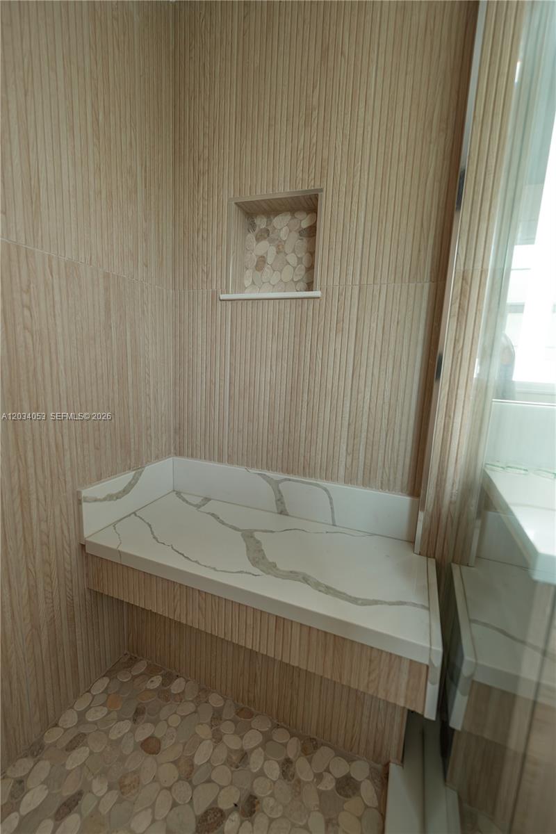 Ver detalles / sq. ft. $ 2026-06-09 0 foto