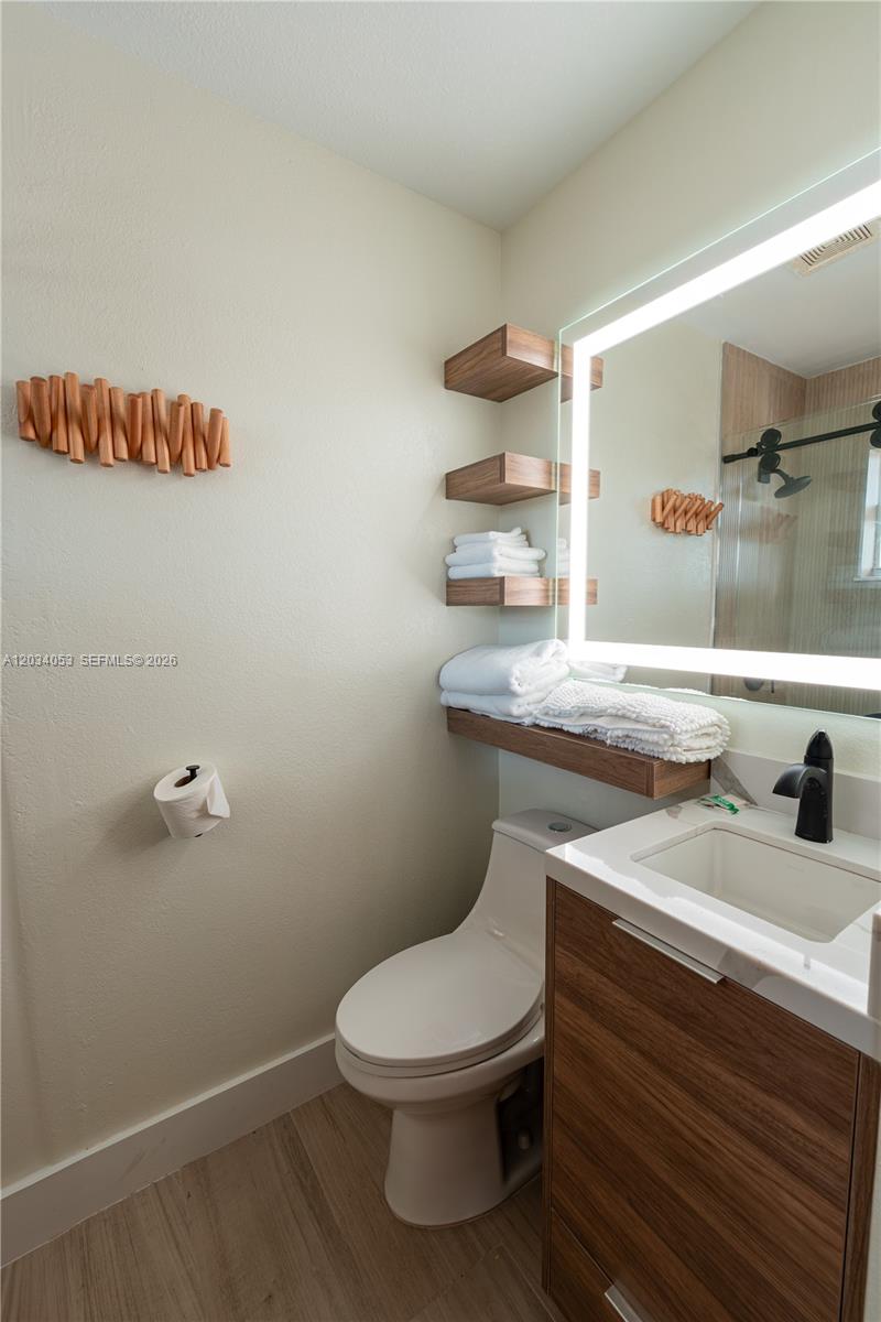 Ver detalles / sq. ft. $ 2026-06-09 0 foto