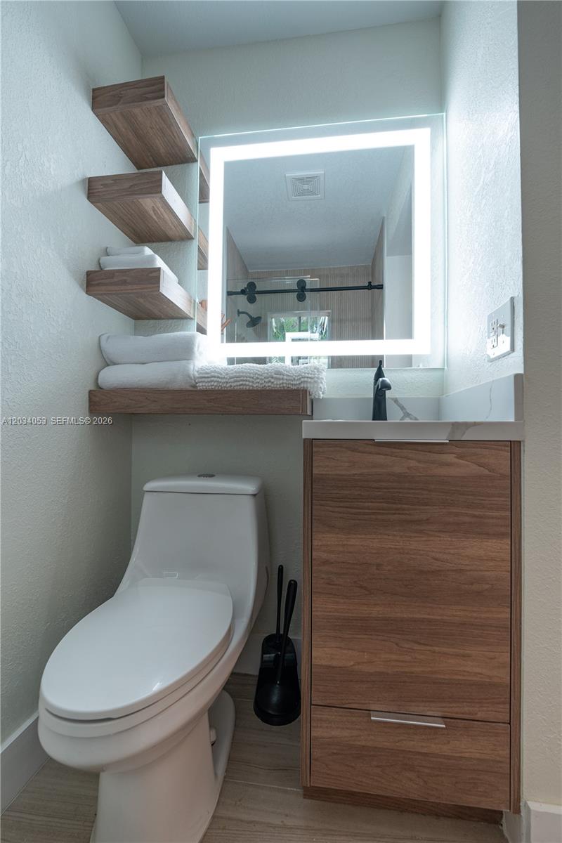 Ver detalles / sq. ft. $ 2026-06-09 0 foto