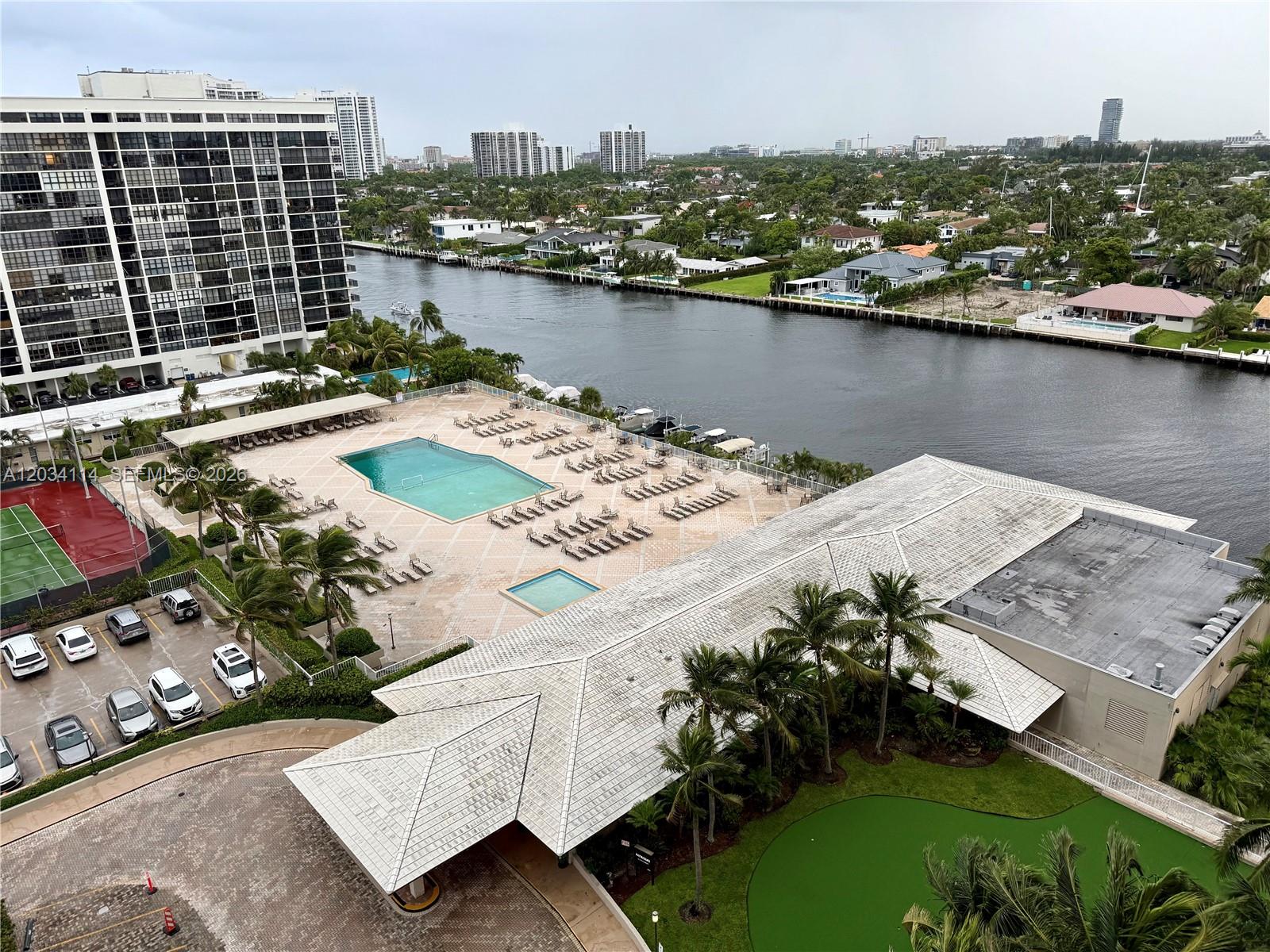 Ver detalles 11K 2 / 2 1171 sq. ft. $ 2026-06-09 0 foto