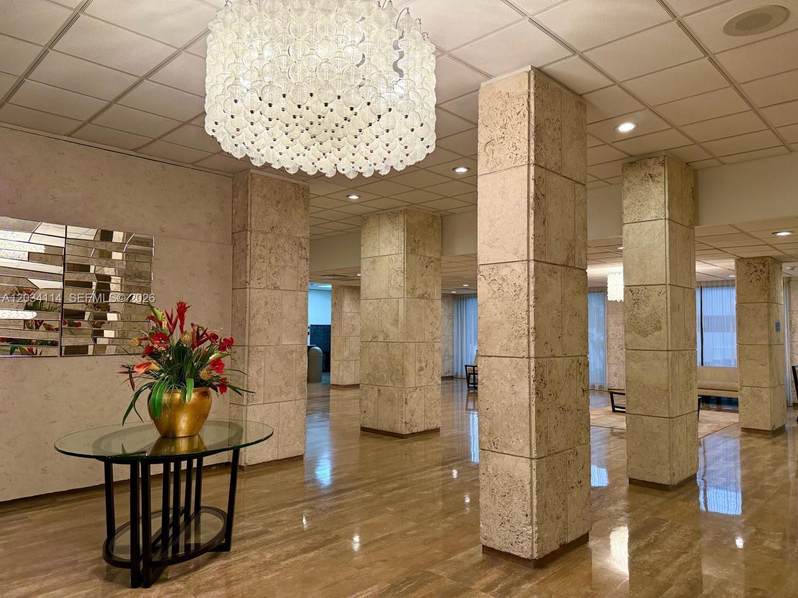 Ver detalles 11K 2 / 2 1171 sq. ft. $ 2026-06-09 0 foto