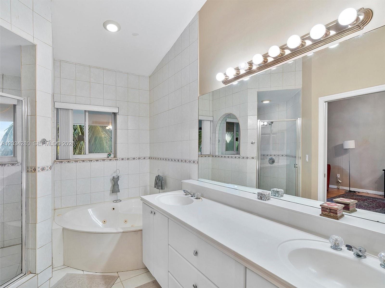 Photo of 21399 Marina Cove Cir (21399), Aventura, Florida, 33180 -