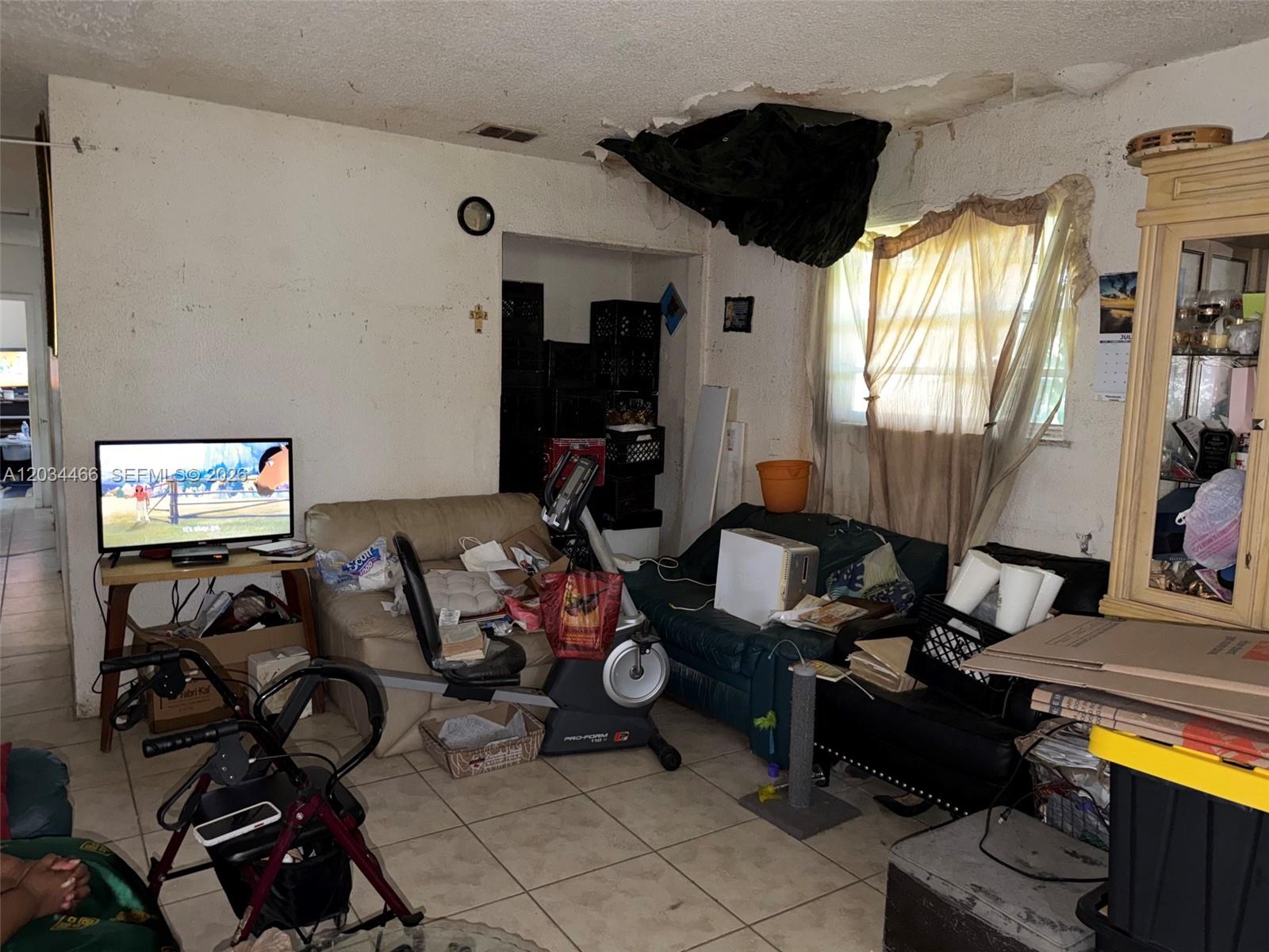 See details 2327 4 / 2 1352 sq. ft. $ 2026-07-27 0 Photo