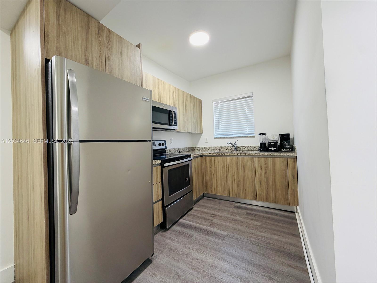 Ver detalles / 5318 sq. ft. $ 2026-06-10 0 foto