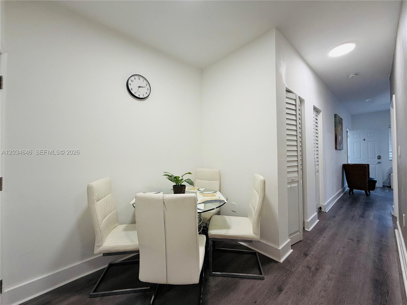 Ver detalles / 5318 sq. ft. $ 2026-06-10 0 foto