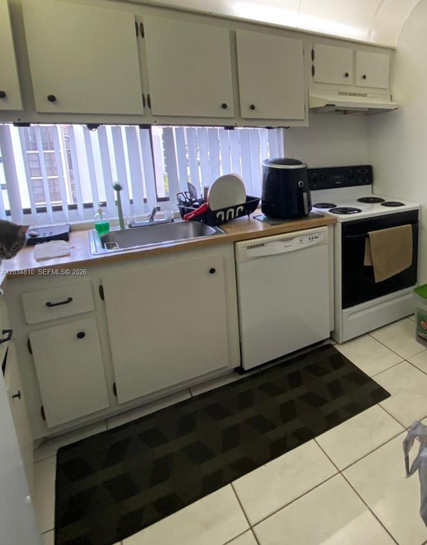 Photo of 16909 Bay Rd  #1009, Sunny Isles Beach, Florida, 33160 - 
