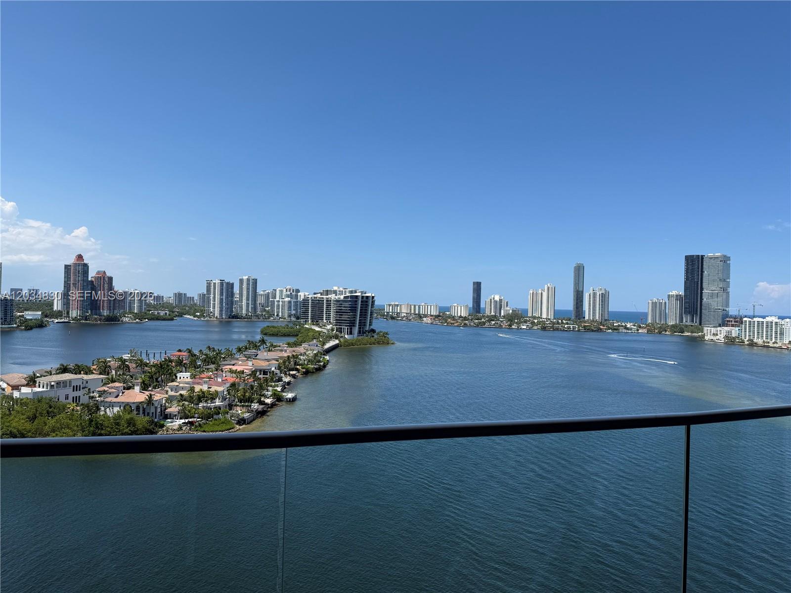 Ver detalles 1803 2 / 2 1690 sq. ft. $ 2026-06-10 0 foto