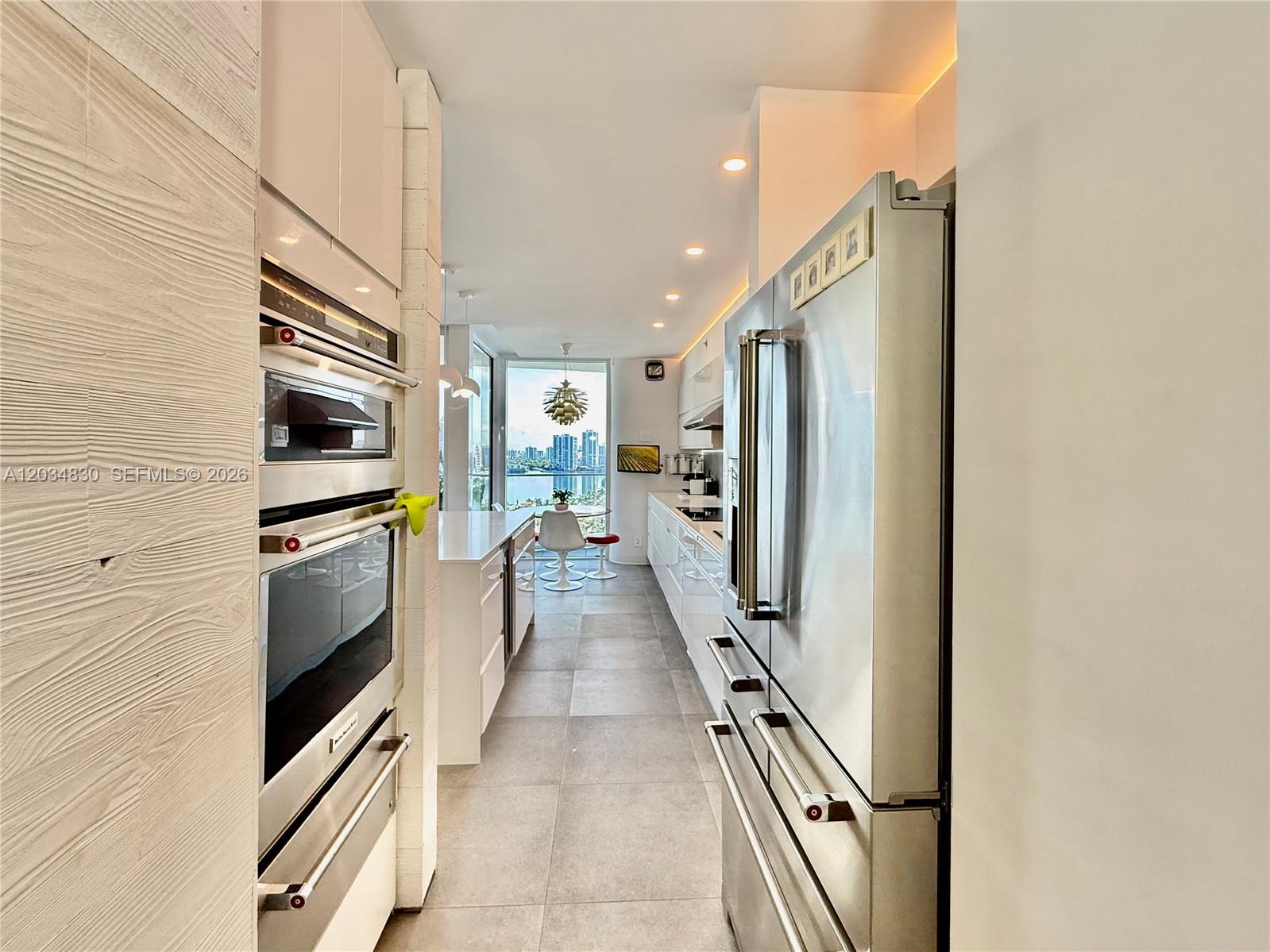 Ver detalles 1803 2 / 2 1690 sq. ft. $ 2026-06-10 0 foto