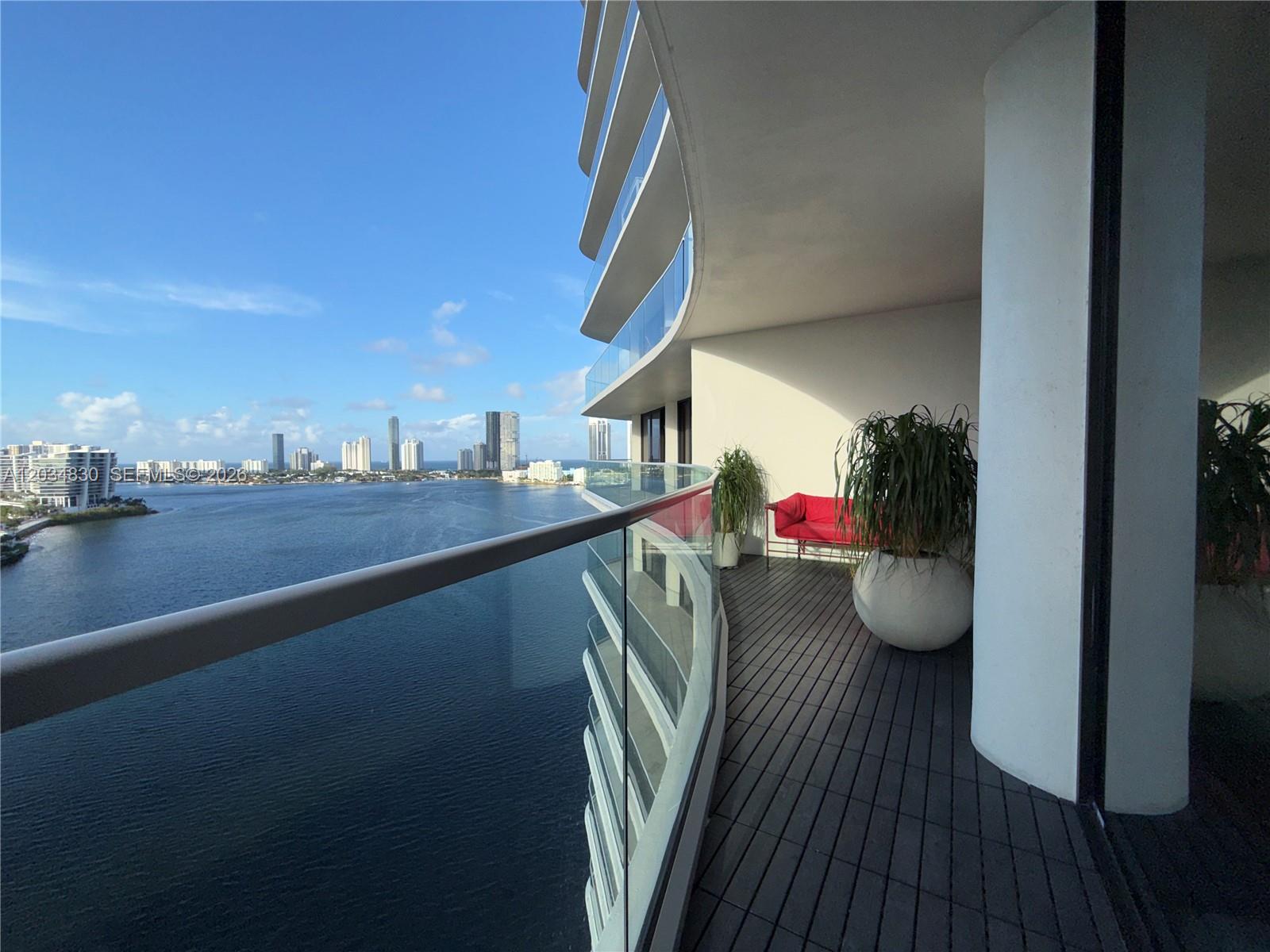 Ver detalles 1803 2 / 2 1690 sq. ft. $ 2026-06-10 0 foto