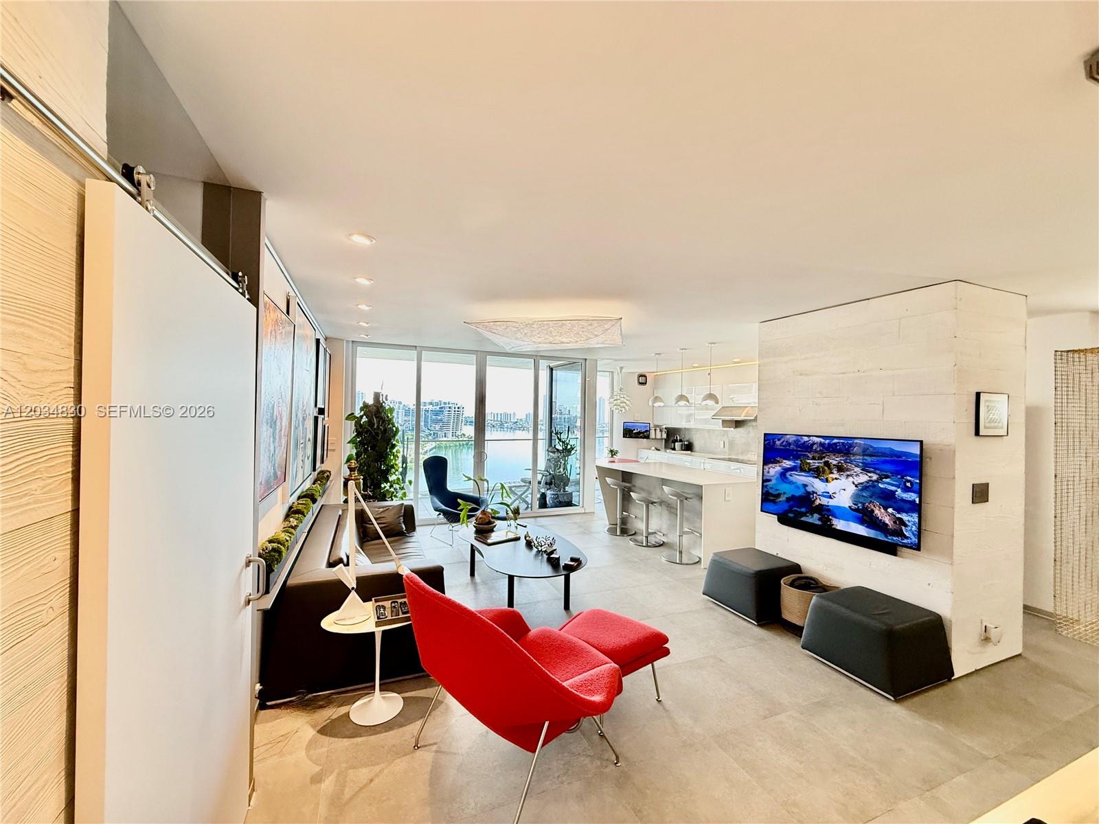 Ver detalles 1803 2 / 2 1690 sq. ft. $ 2026-06-10 0 foto