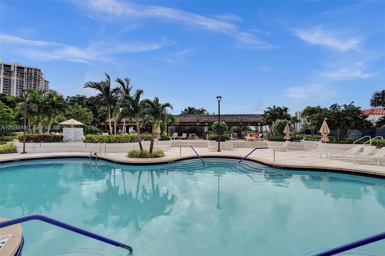 Photo of 20281 Country Club Dr  #615, Aventura, Florida, 33180 - 