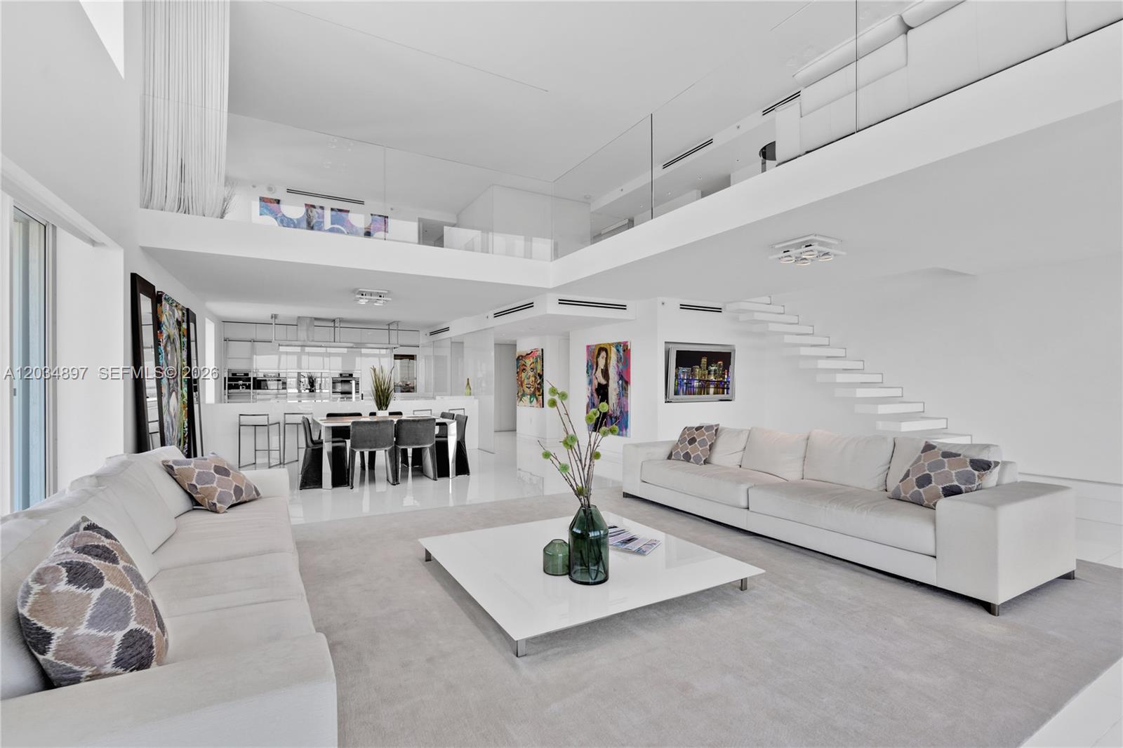 PH04 3 / 4 4750 sq. ft. $ 2026-06-10 0 foto