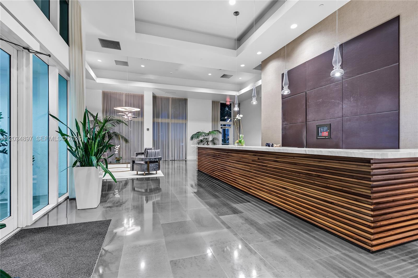 PH04 3 / 4 4750 sq. ft. $ 2026-06-10 0 foto