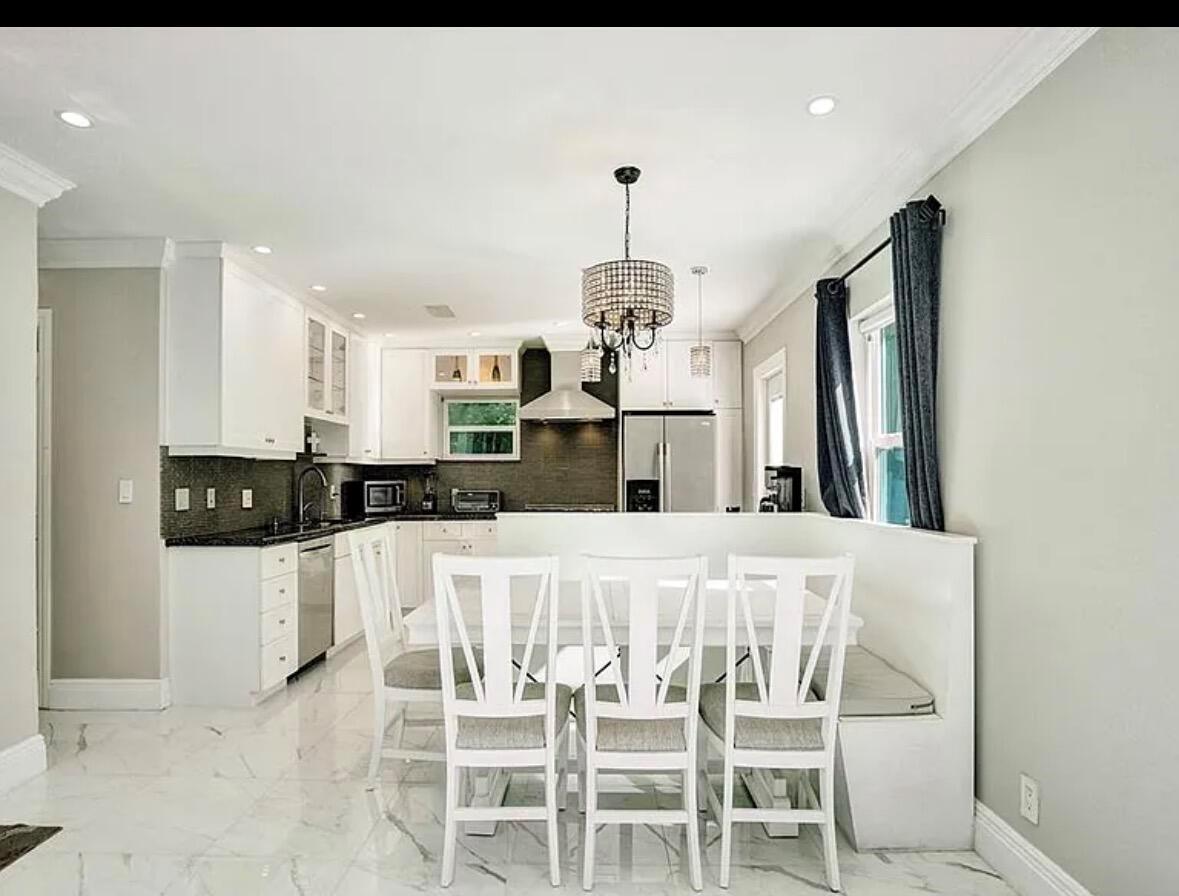 Ver detalles 1760 2 / 2 1445 sq. ft. $ 2026-06-22 0 foto