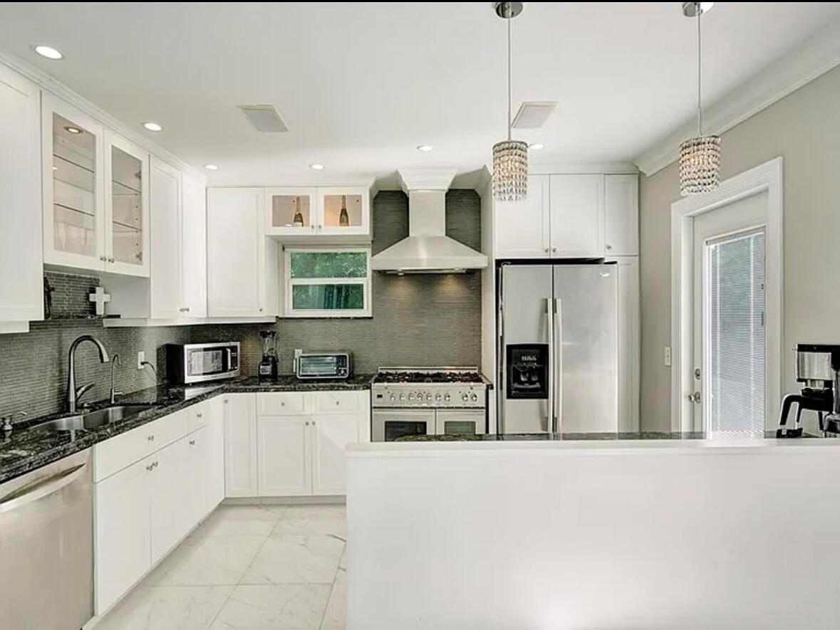 Ver detalles 1760 2 / 2 1445 sq. ft. $ 2026-06-22 0 foto