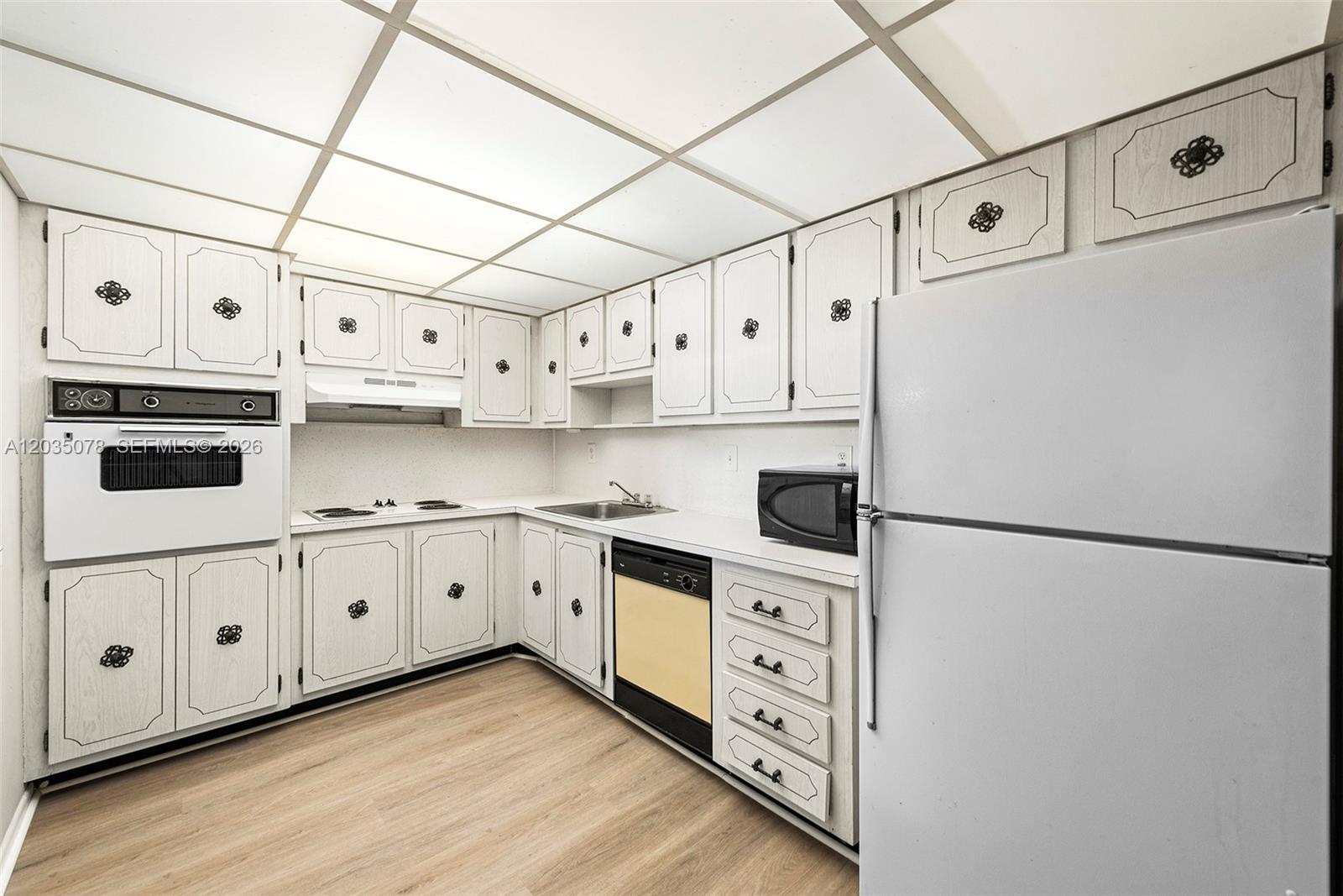 Photo of 19380 Collins Ave #317, Sunny Isles Beach, Florida, 33160 -