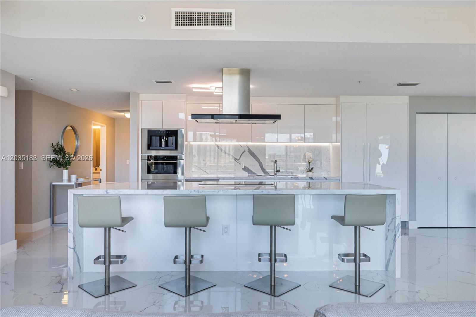 See details 5-506 3 / 4 2726 sq. ft. $ 2026-06-11 0 Photo