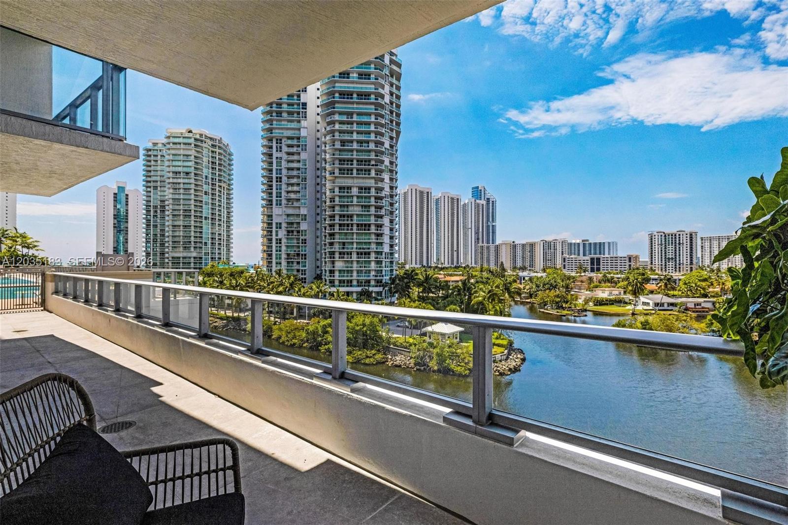 See details 5-506 3 / 4 2726 sq. ft. $ 2026-06-11 0 Photo