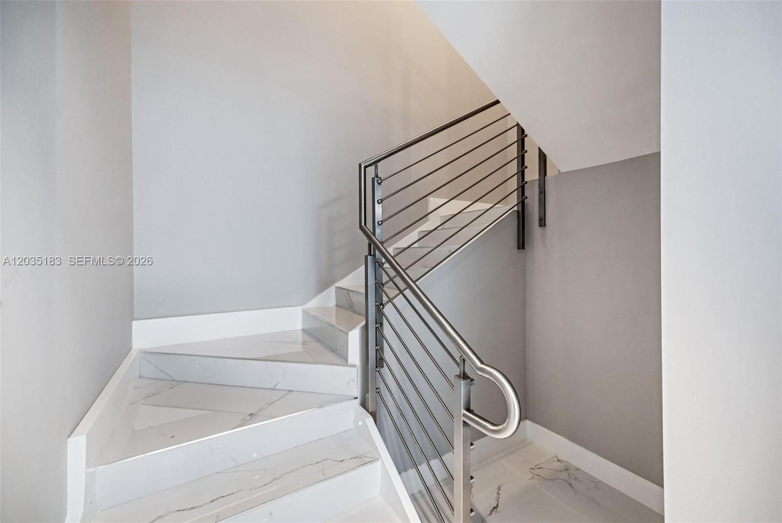 See details 5-506 3 / 4 2726 sq. ft. $ 2026-06-11 0 Photo