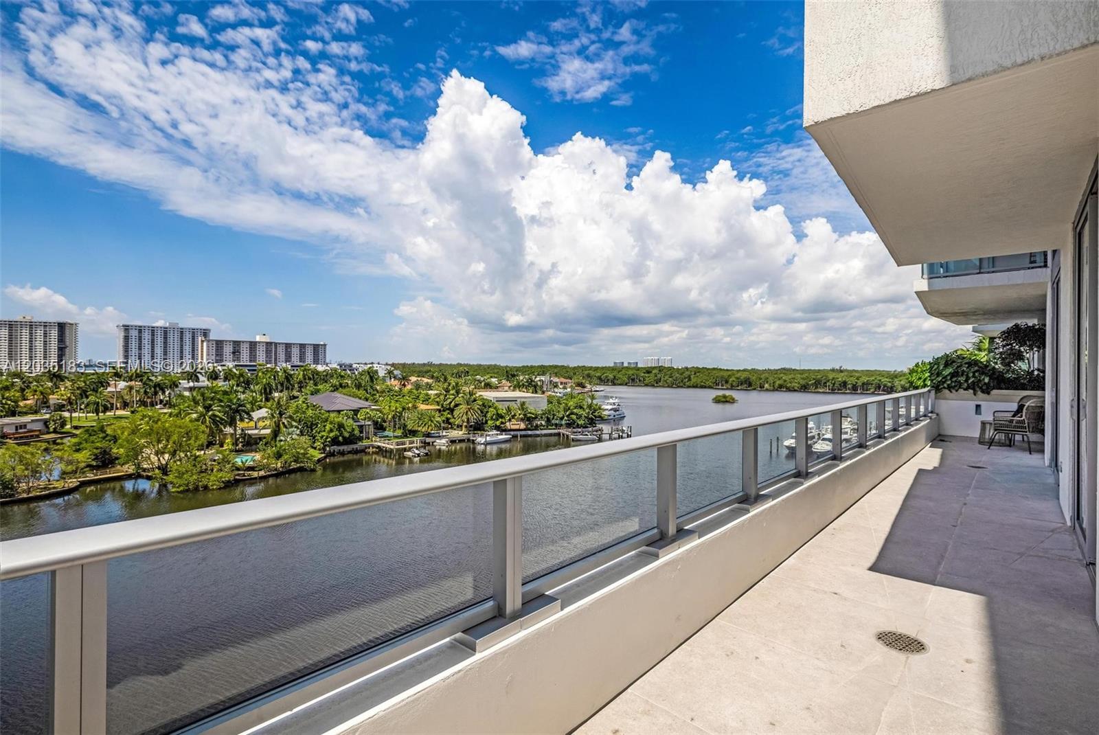 See details 5-506 3 / 4 2726 sq. ft. $ 2026-06-11 0 Photo