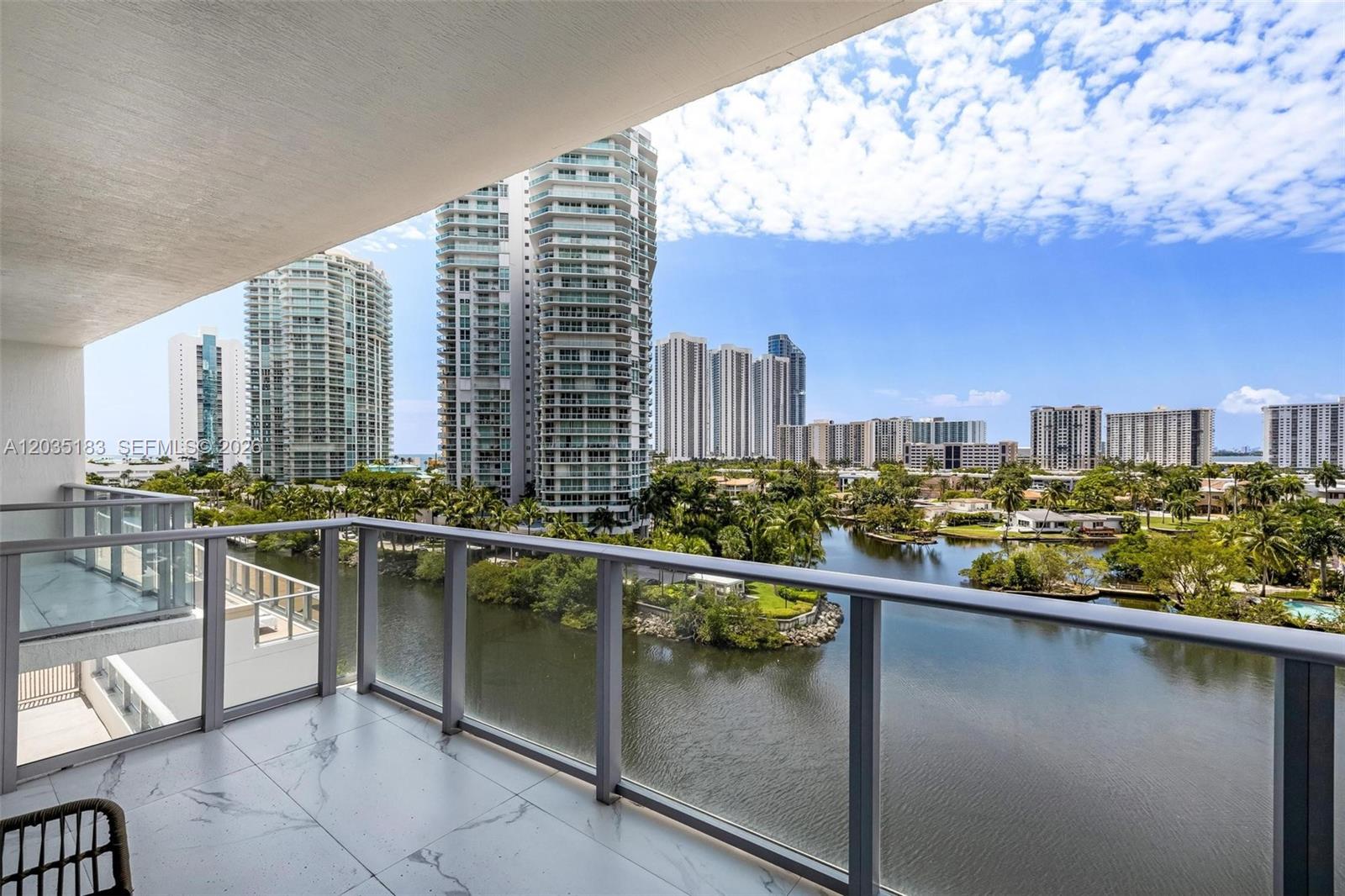 See details 5-506 3 / 4 2726 sq. ft. $ 2026-06-11 0 Photo
