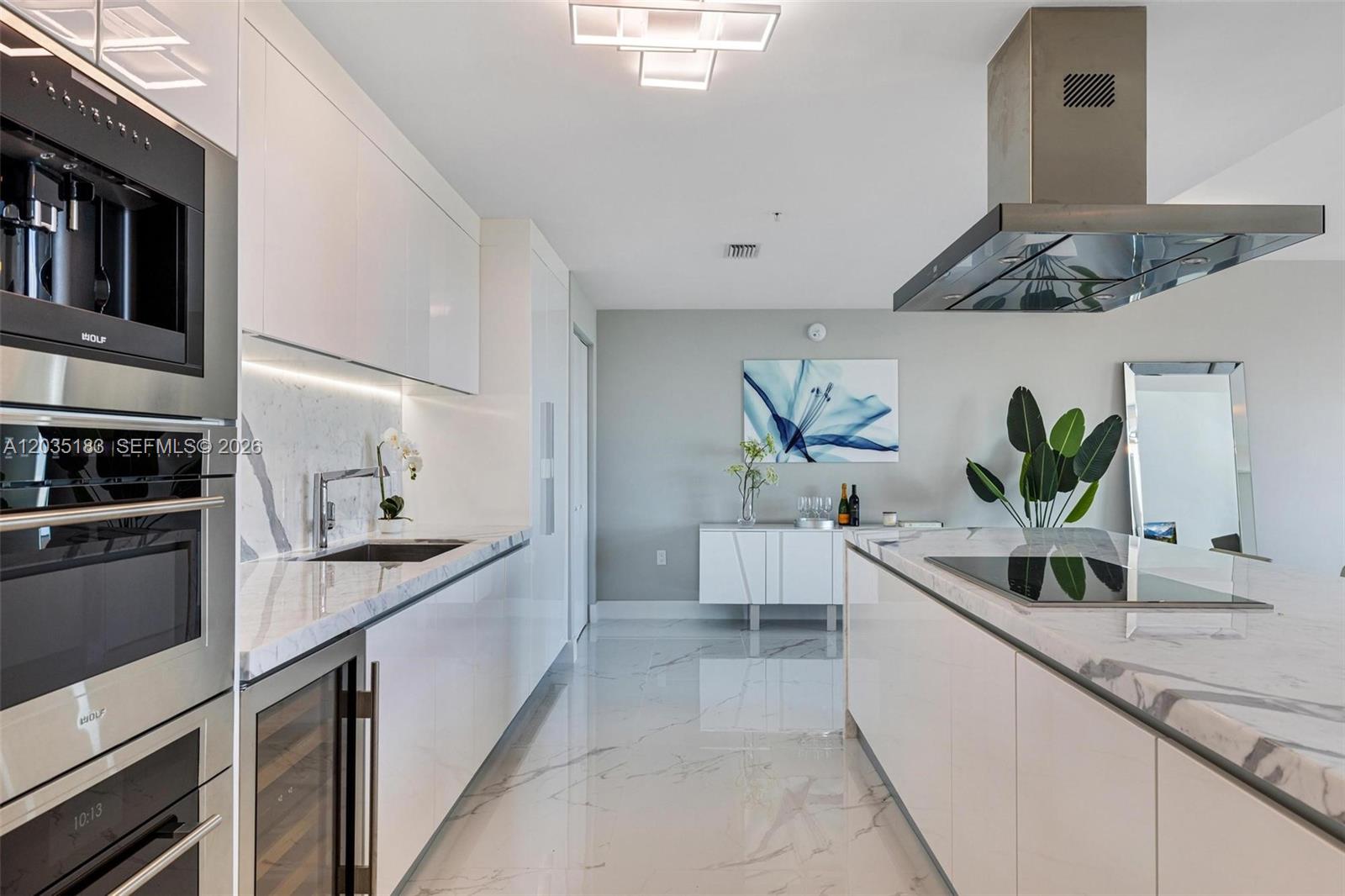 See details 5-506 3 / 4 2726 sq. ft. $ 2026-06-11 0 Photo