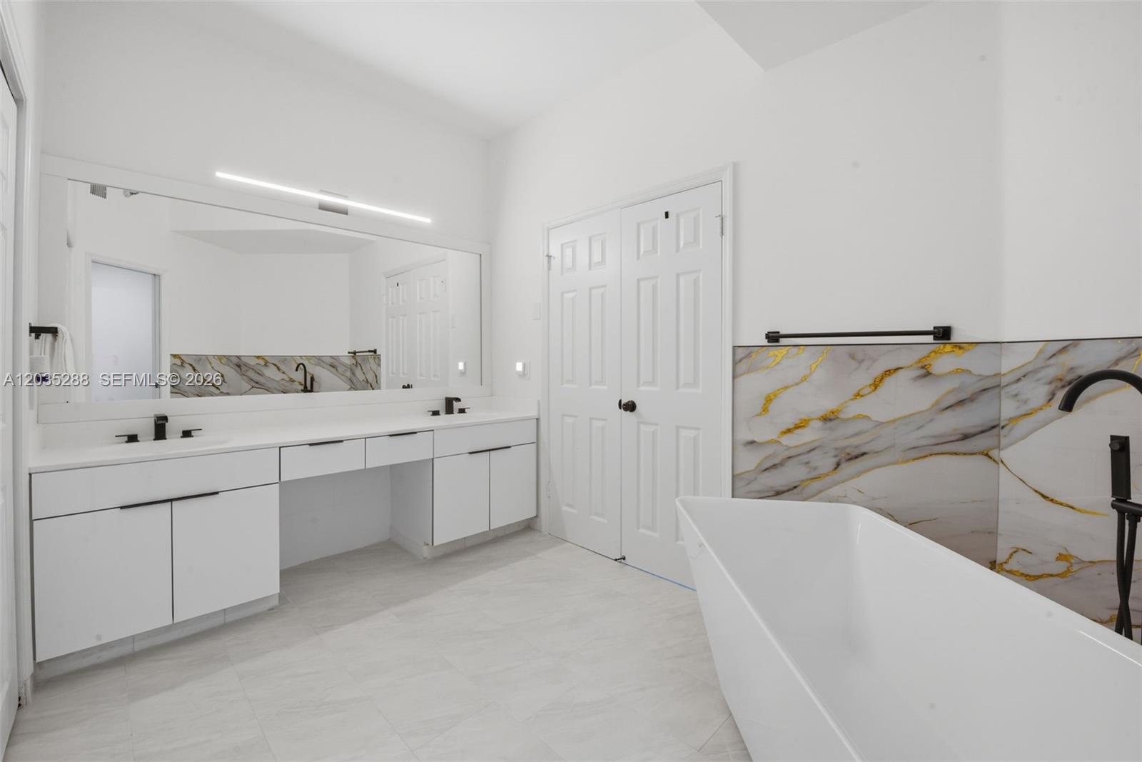 Photo of 3500 Mystic Pointe Dr  #PH5, Aventura, Florida, 33180 - 